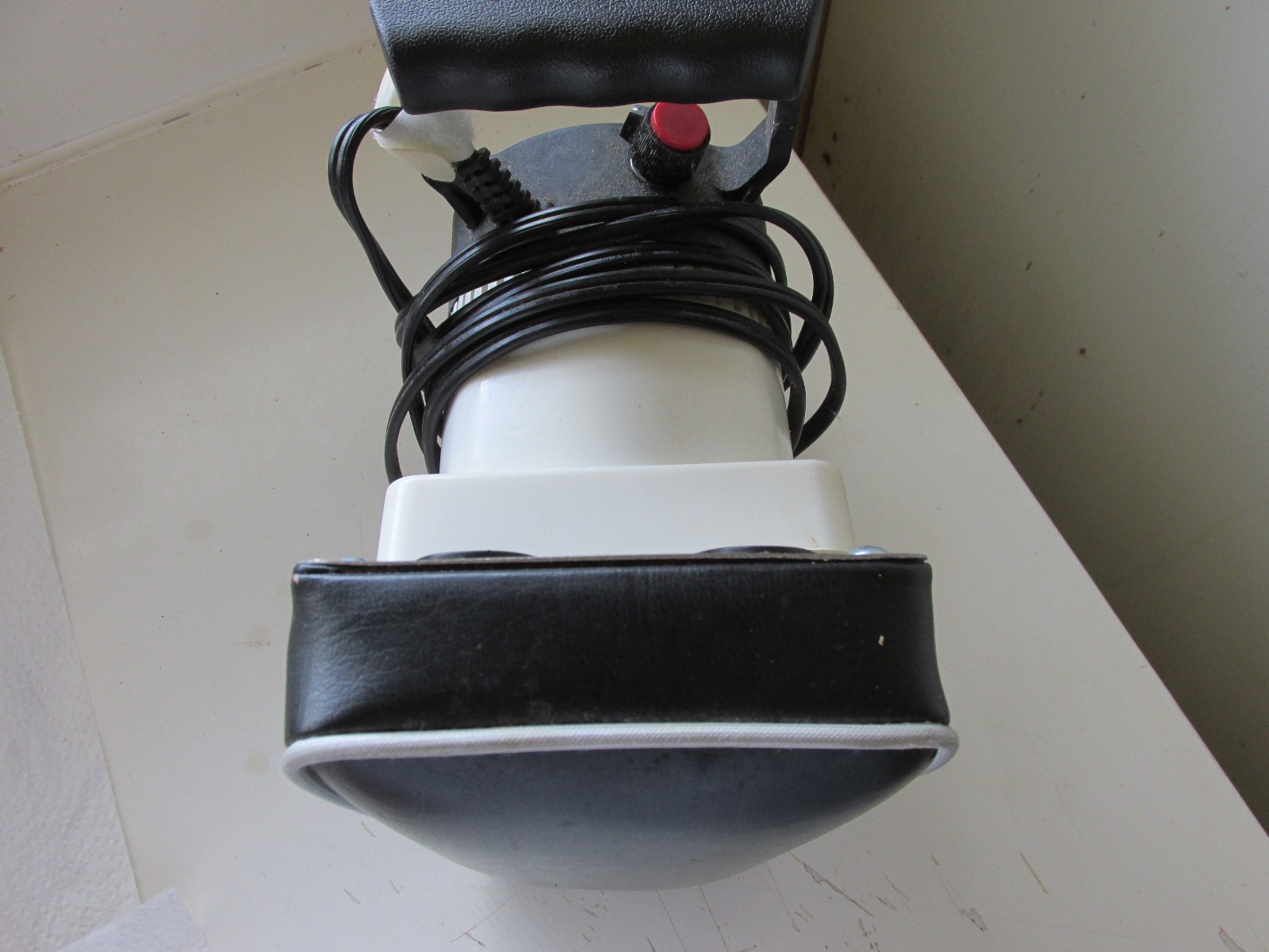 Medi Massager MMB04 Variable Speed Deep Tissue Professional Body Massager