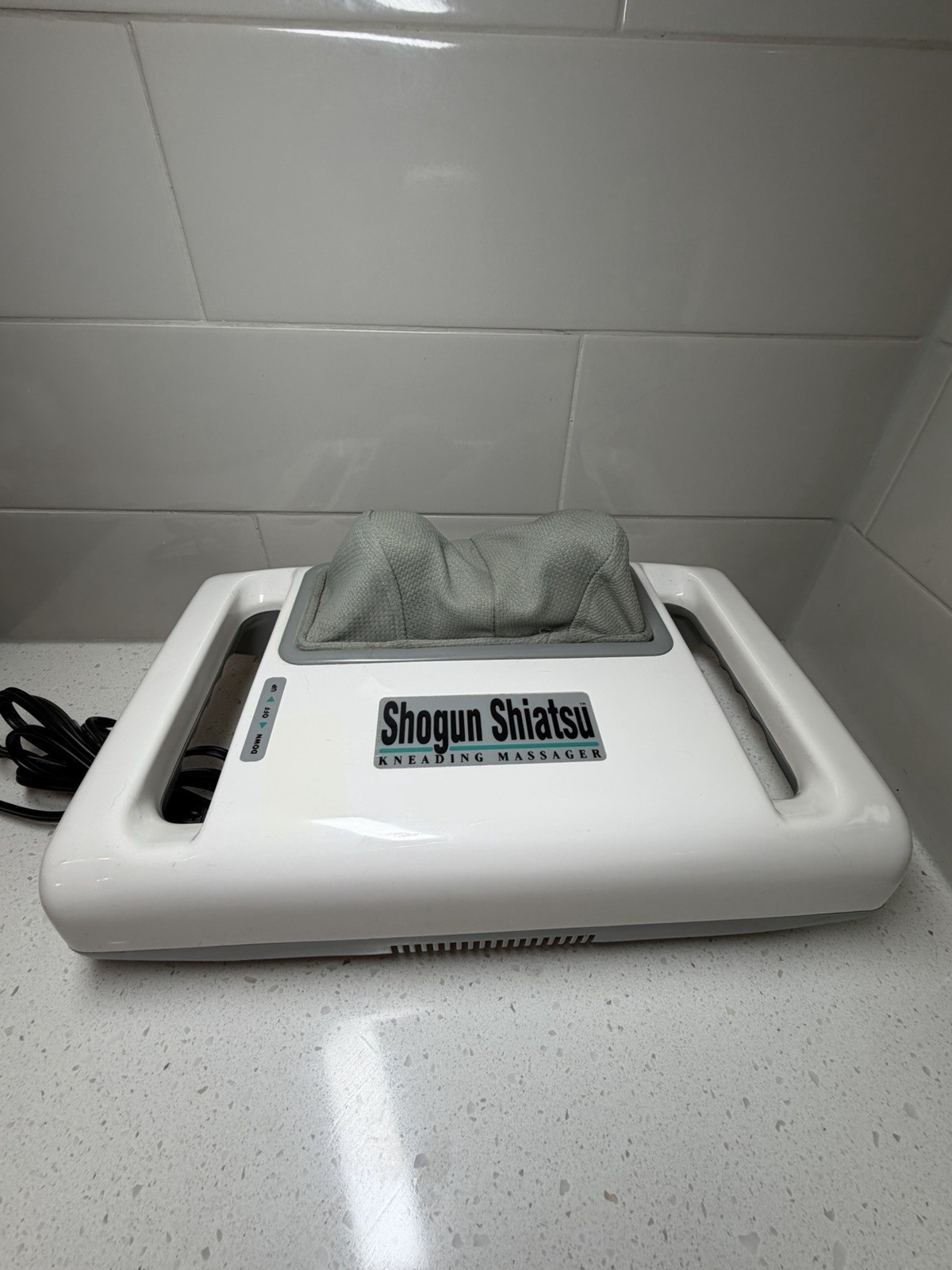 Shogun Shiatsu Kneading Massager SM-444 HoMedics Dual Direction Works Great