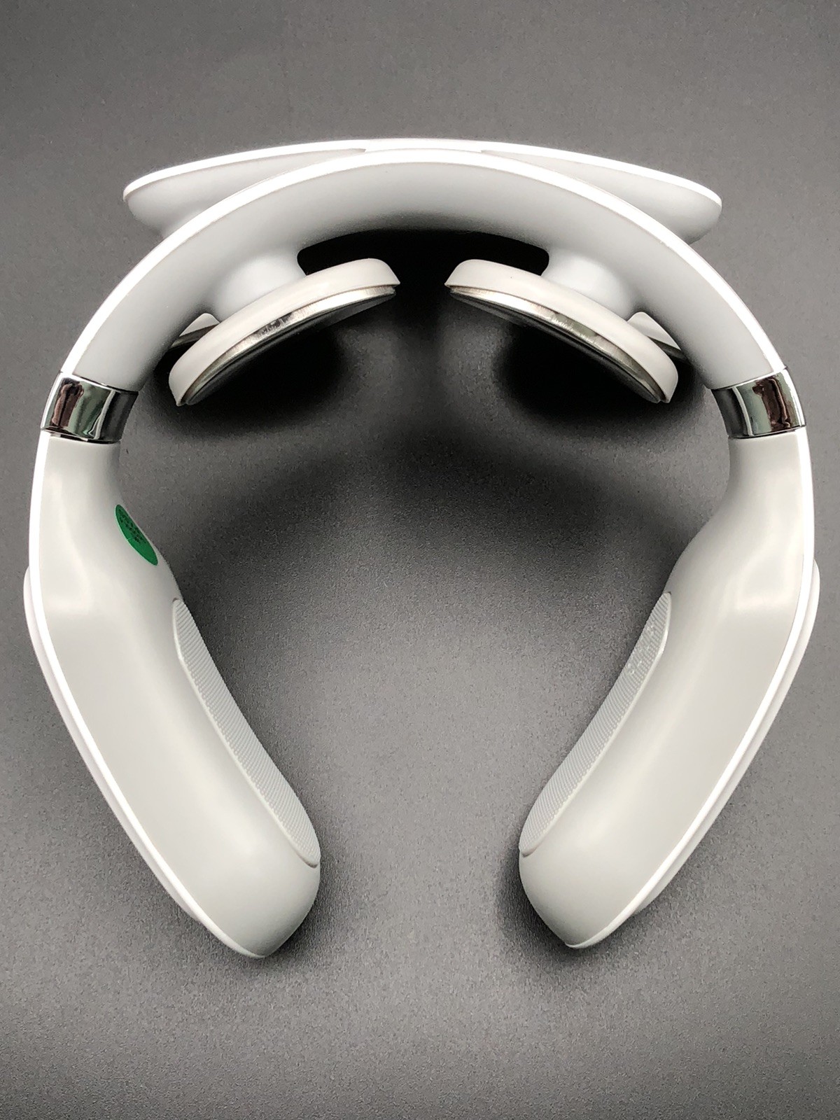 New In Box Smart Neck Cervical Massager JT-008 White Pain Relief Vibrating