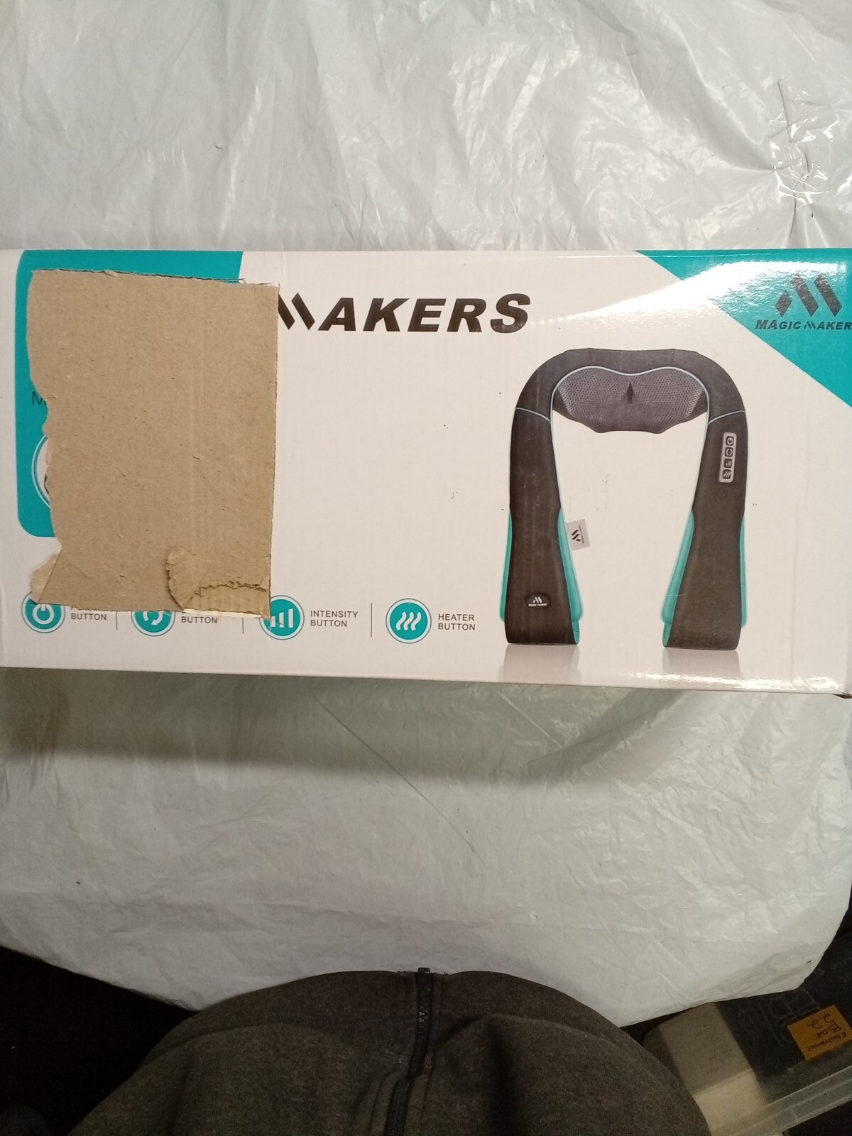 MAGIC MAKERS Shiatsu Back Shoulder And Neck Massager With Heat (BLACK & BLUE)