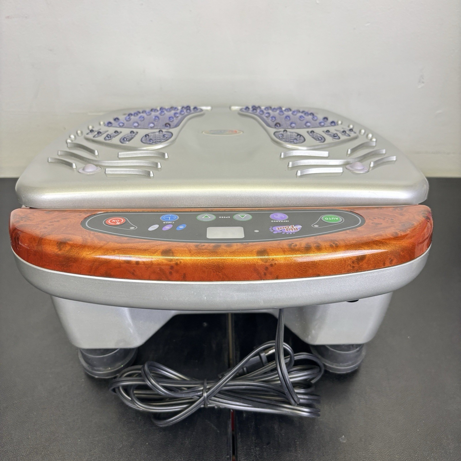 The Big Foot Infrared Foot and Calf Massager Complete w Remote and Instructions