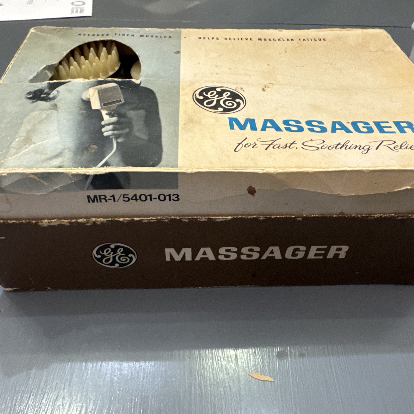 Vintage GE MR-1 Personal Massager in Original Box w/4 Attachments AND WORKS!