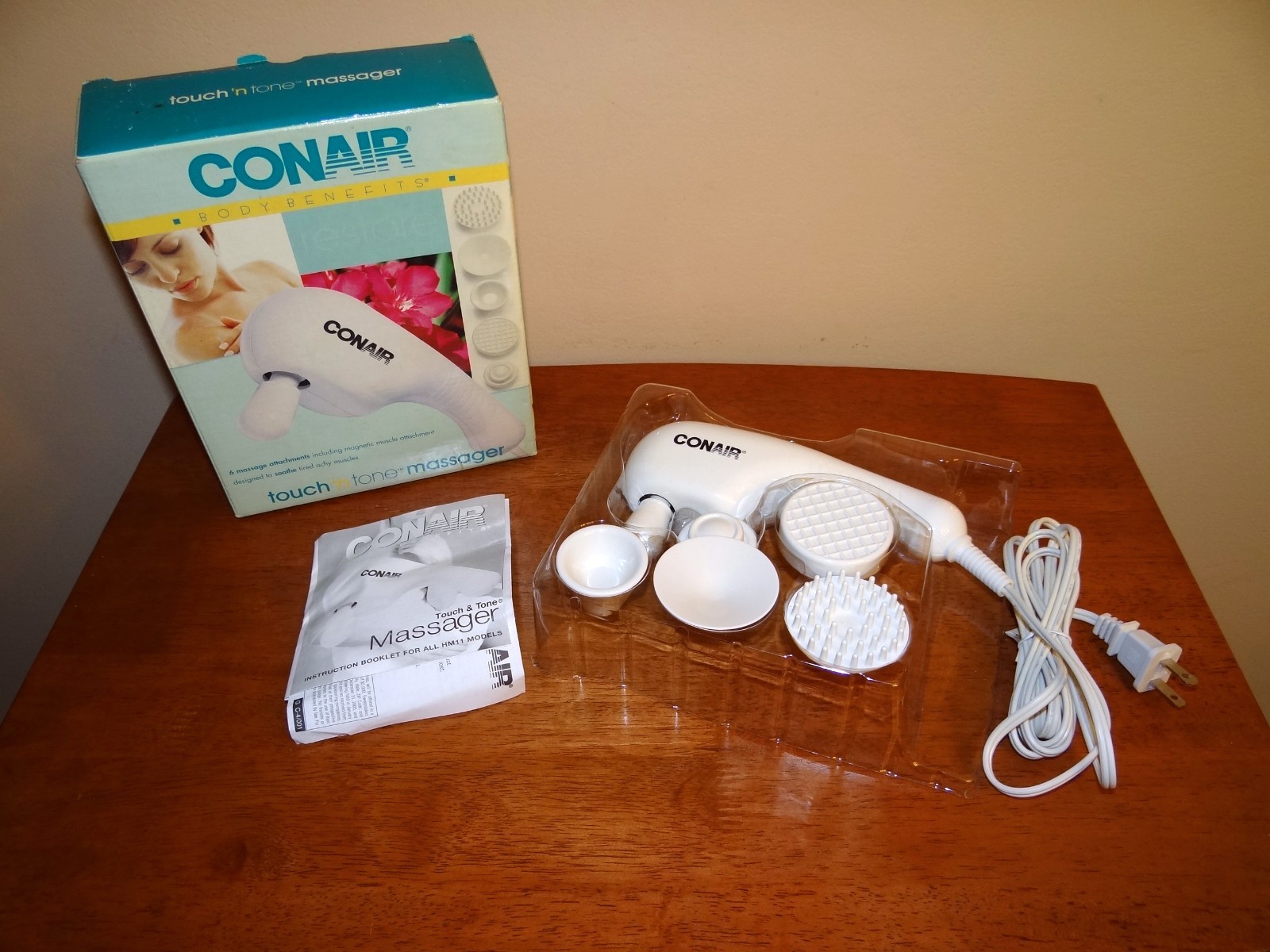 CONAIR Touch N Tone Massager 6 Attachments Box 2-Speeds TESTED/WORKS HM11M