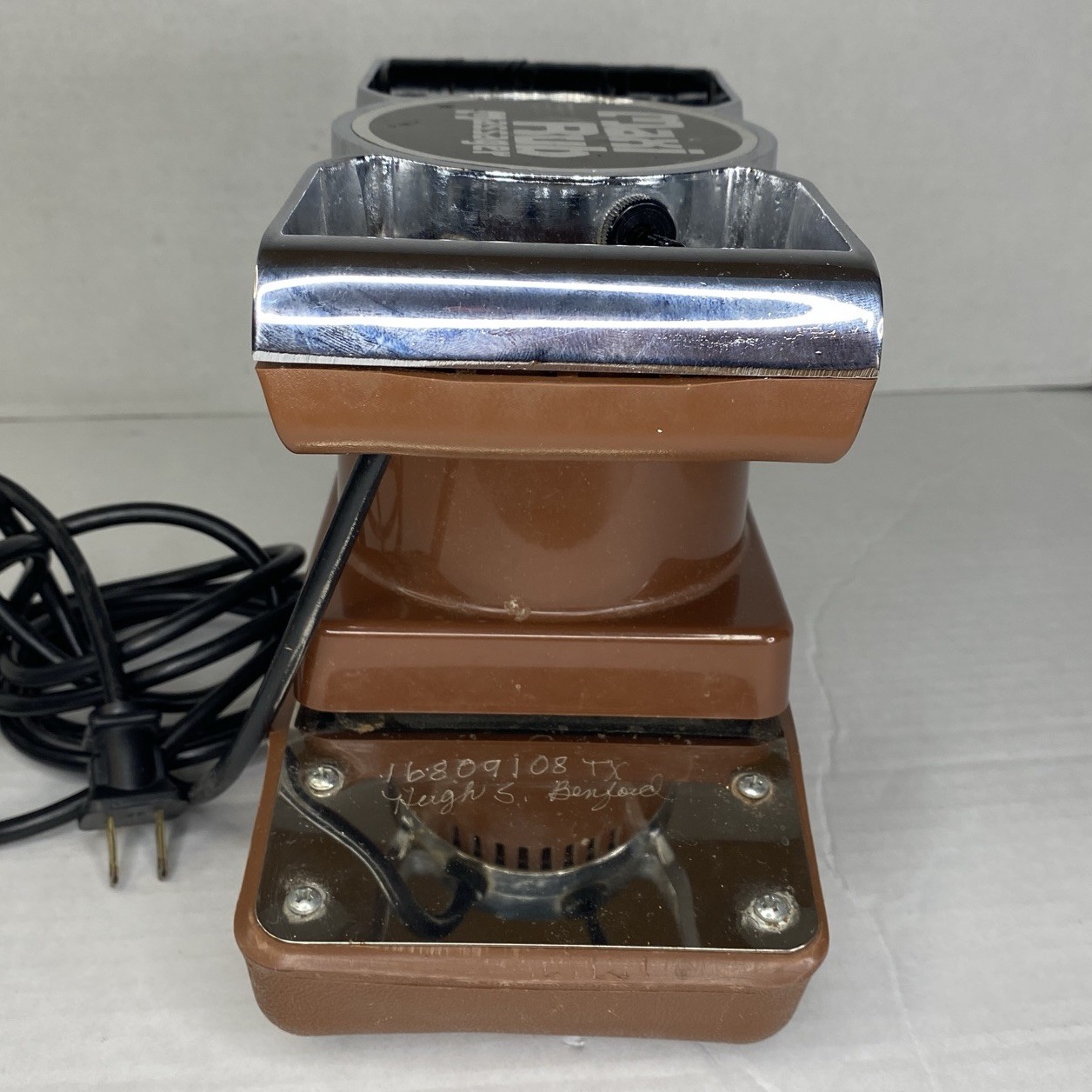 Vintage Maxi Rub Personal Body Massage Unit with Box And Manual MR2
