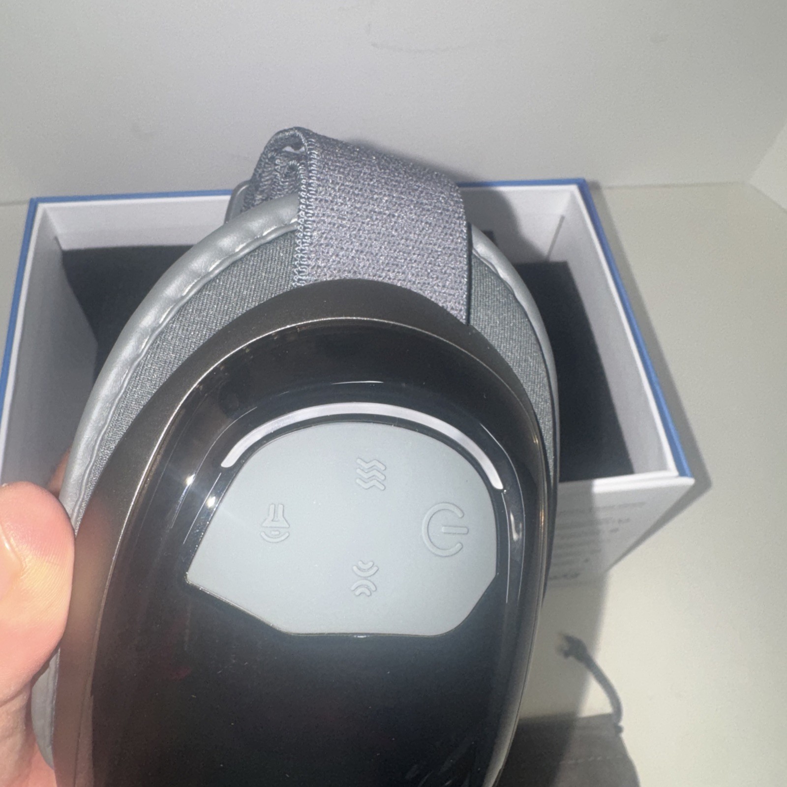 RENPHO EYERIS 3 Warm & Cool Adjustable Eye Massager with Voice Control – New