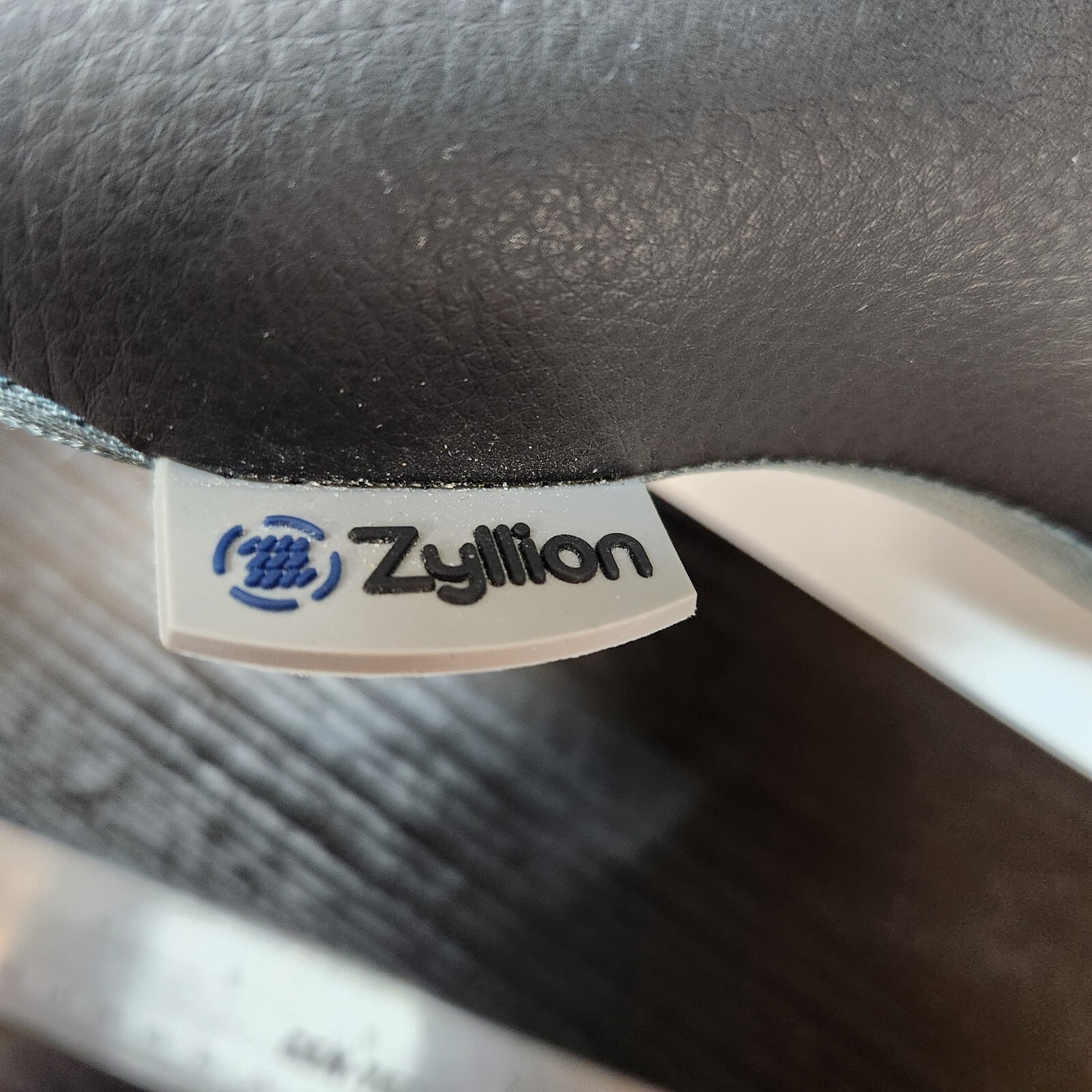 Zyllion Heated Shiatsu Back or leg Massager Pillow With Power Adapter