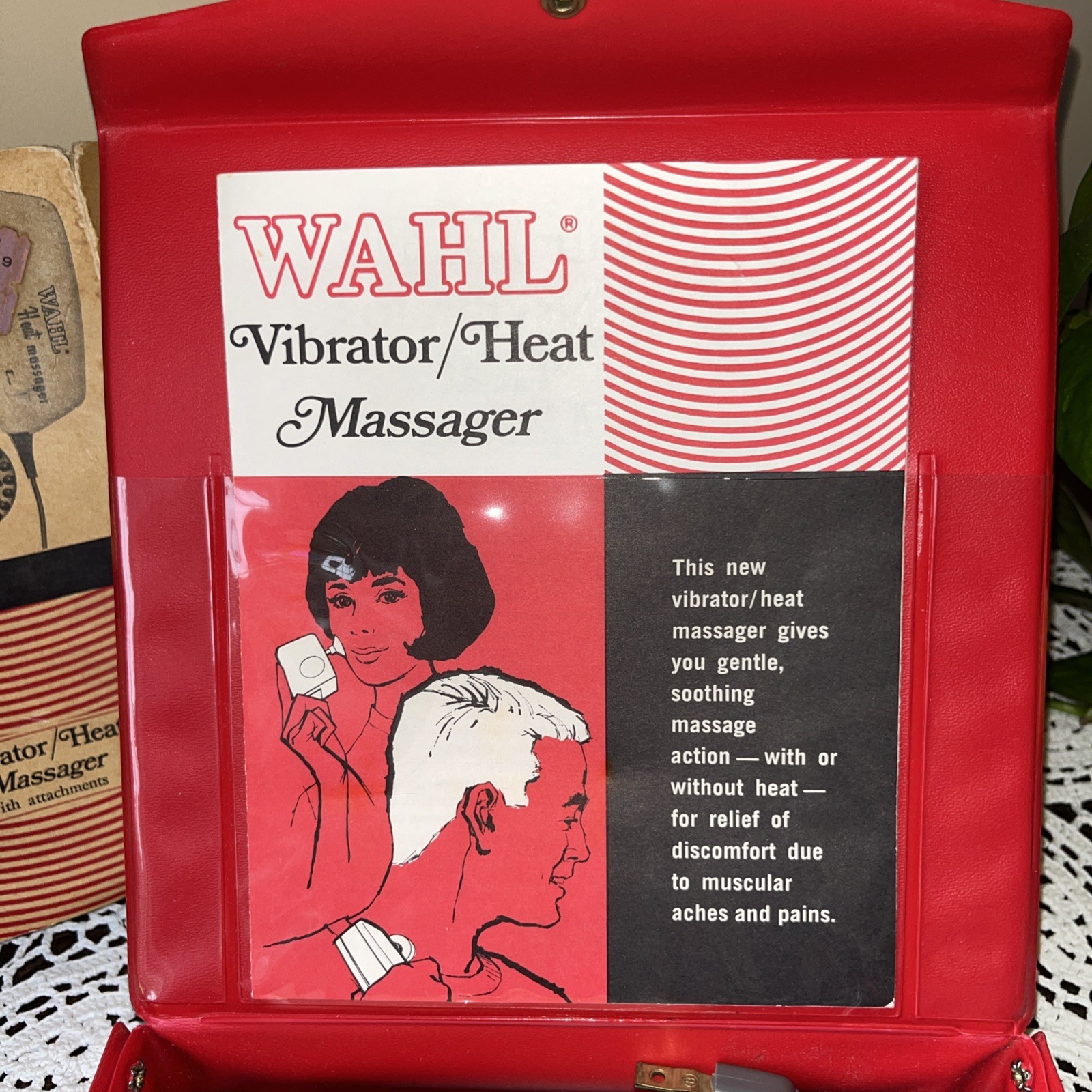Vintage WAHL VIBRATOR HEAT MASSAGER w/ Attachments Red Case ORIGINAL BOX Works