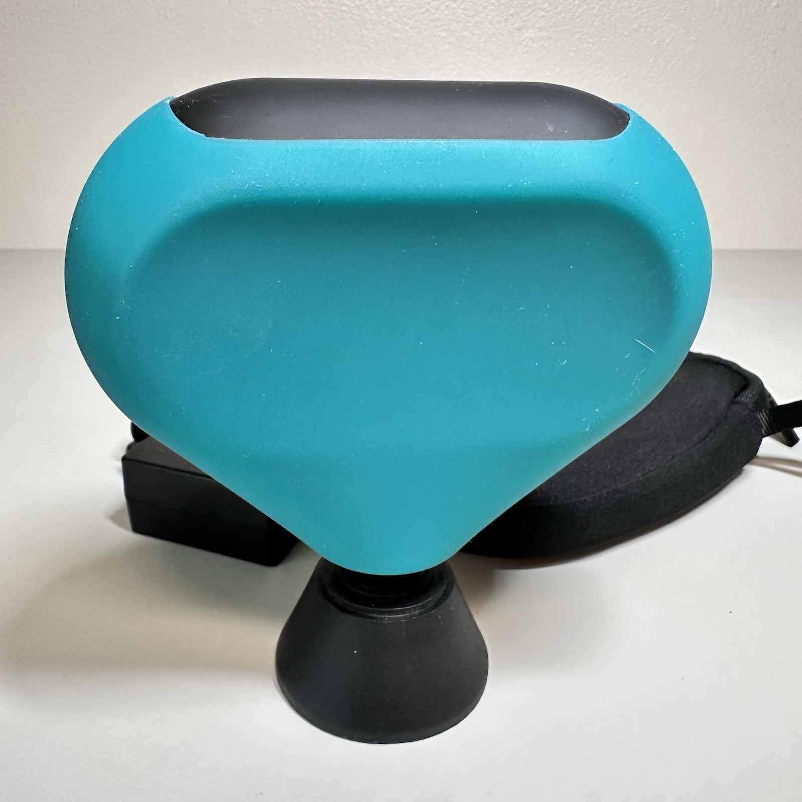 Theragun Mini Handheld Massager BLUE, Case, Charger, No Attachment 1st Gen WORKS