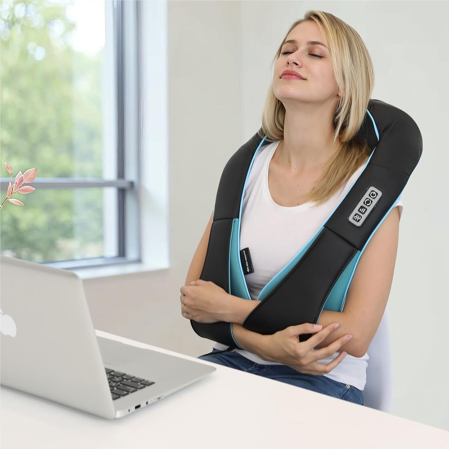 Luxe Portable Neck Massager for Pain Relief – Ideal Gift for Any Occasion