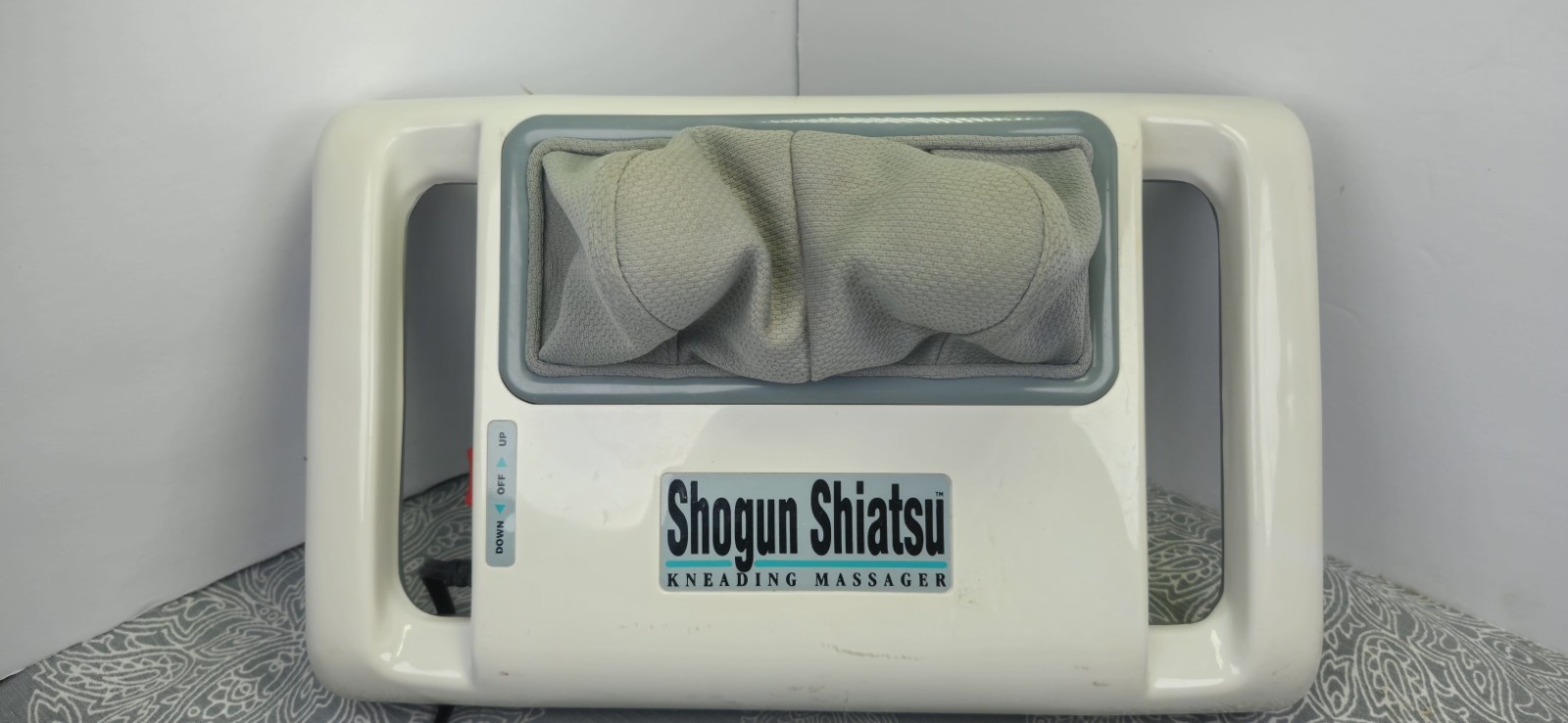 Homedics Shogun Shiatsu Kneading Neck & Body Massager SM-444