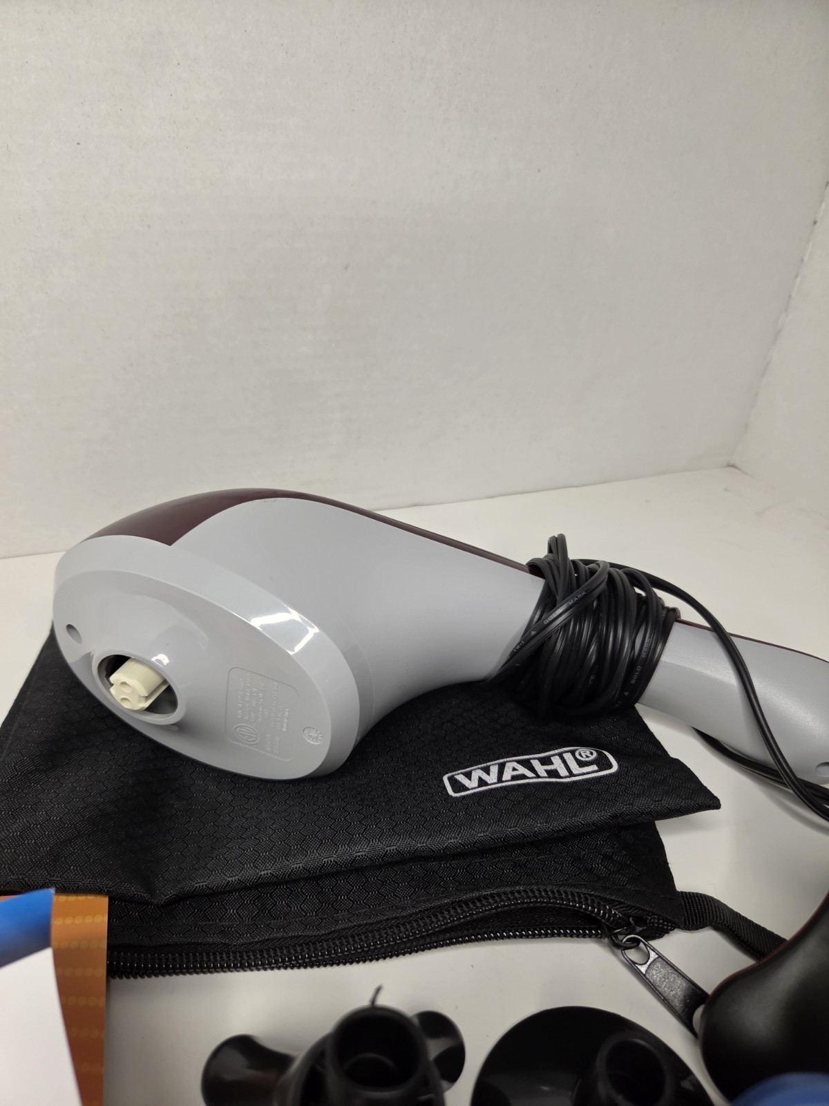 WAHL Hot & Cold Therapeutic Body Massager Model 4295A With Bag & 6 Attachments