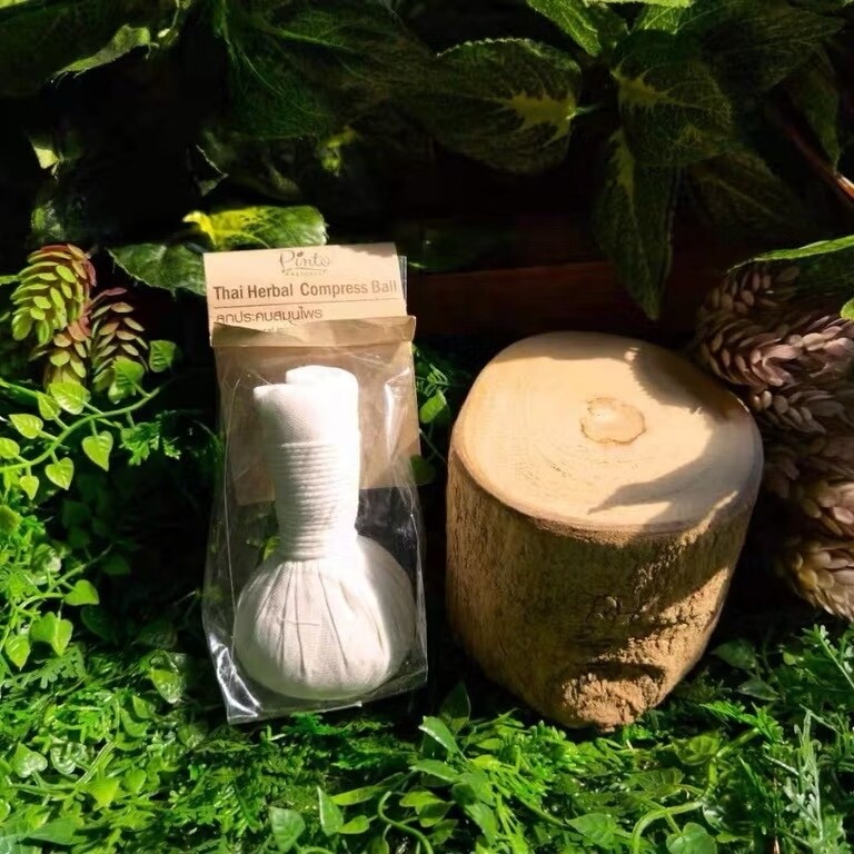 PINTO NATURAL Thai Herbal Massage Ball Size 50g, 100g, 200g.