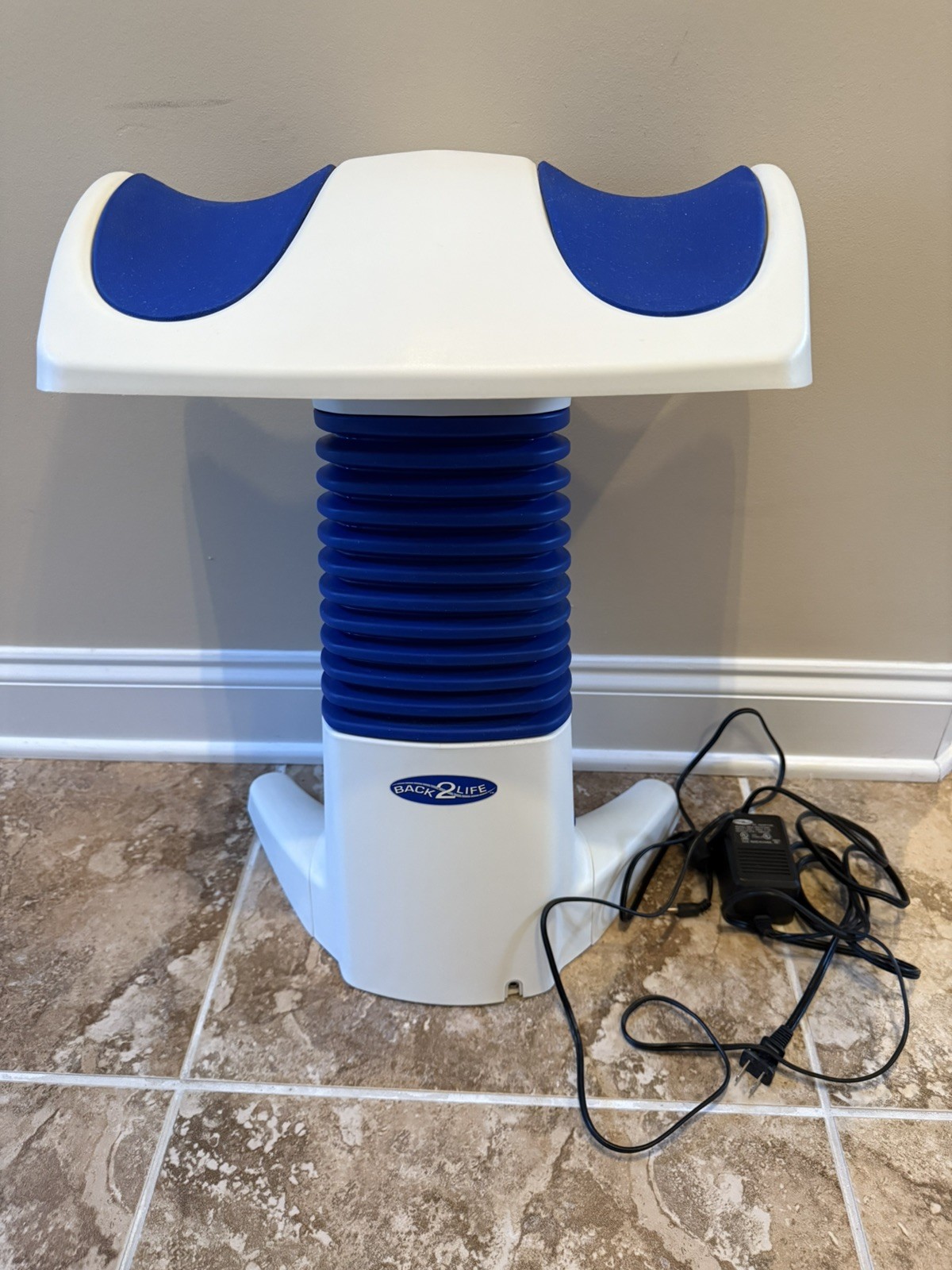 Back Pain Relief. Back2Life Therapeutic Massager. Continuous Motion. Pre Owwned