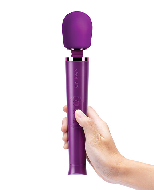 LE WAND PETITE BODY MASSAGER WAND RECHARGEABLE VIBRATOR
