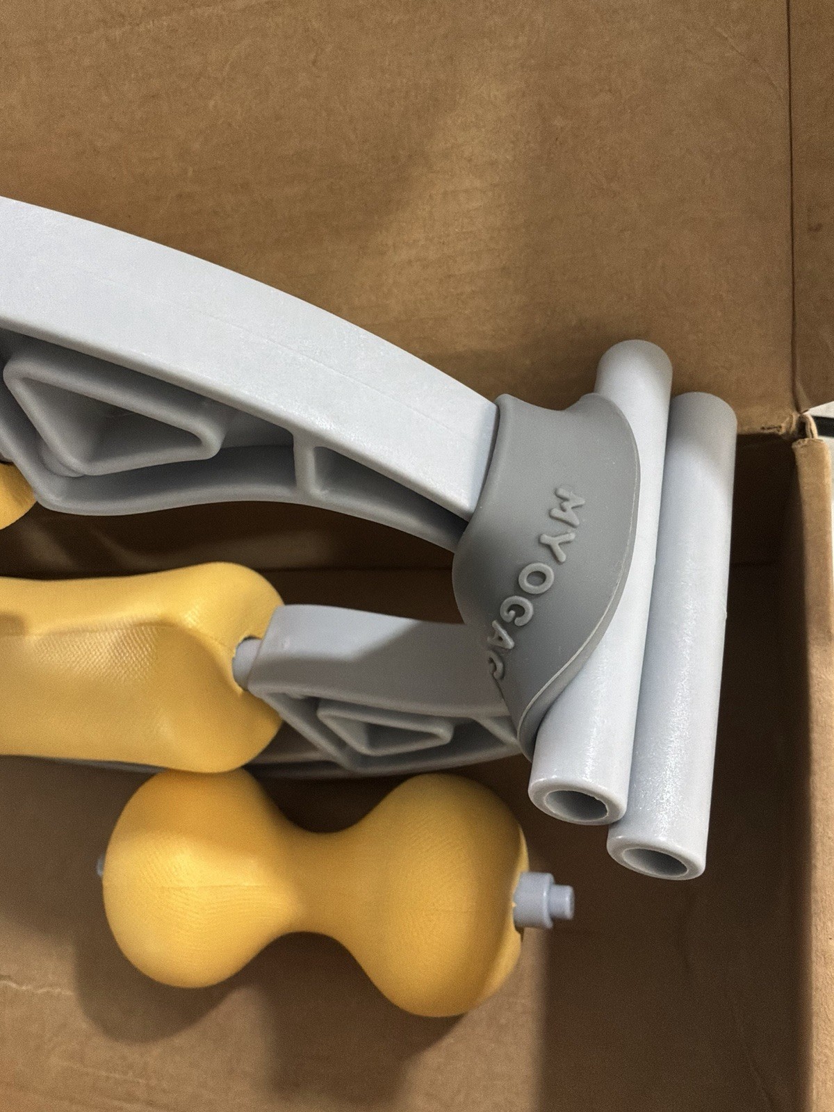 YOGAGA Trigger Point Massager Handheld 3 Heads Gray Yellow Lightweight