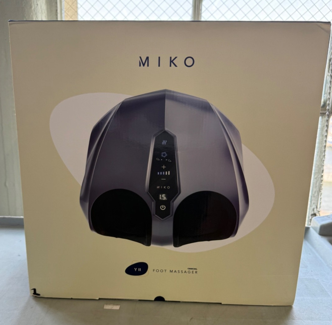 MIKO Y11 Foot Massager Shiatsu Heat Compression Black w/ Charger Open Box