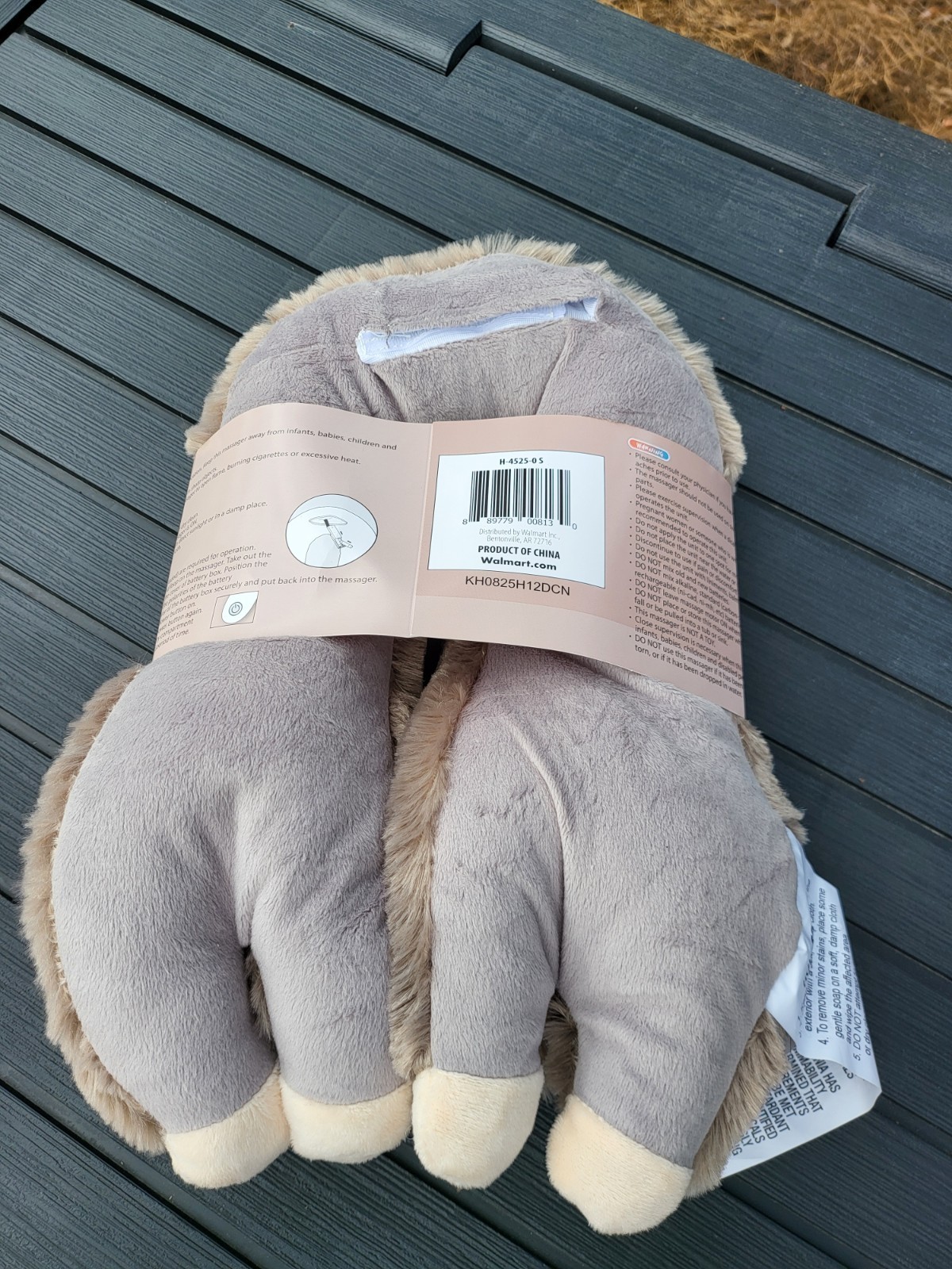 Health Touch Huggable Sloth Neck Massager Vibrating Plush Pillow Brown NWT