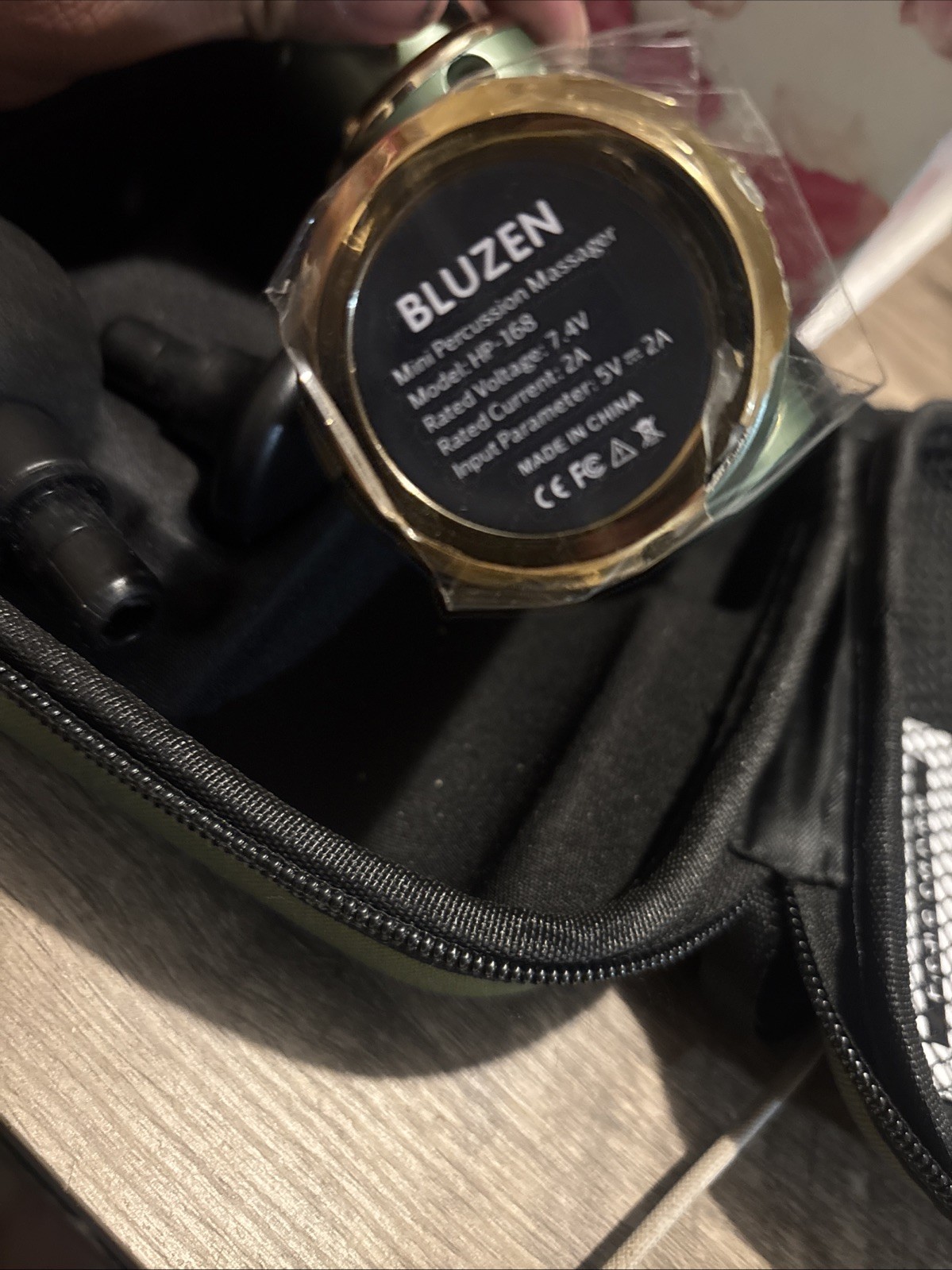 Bluzen HP-168 Black Mini Percussion Massager With Carrying Zipper Case