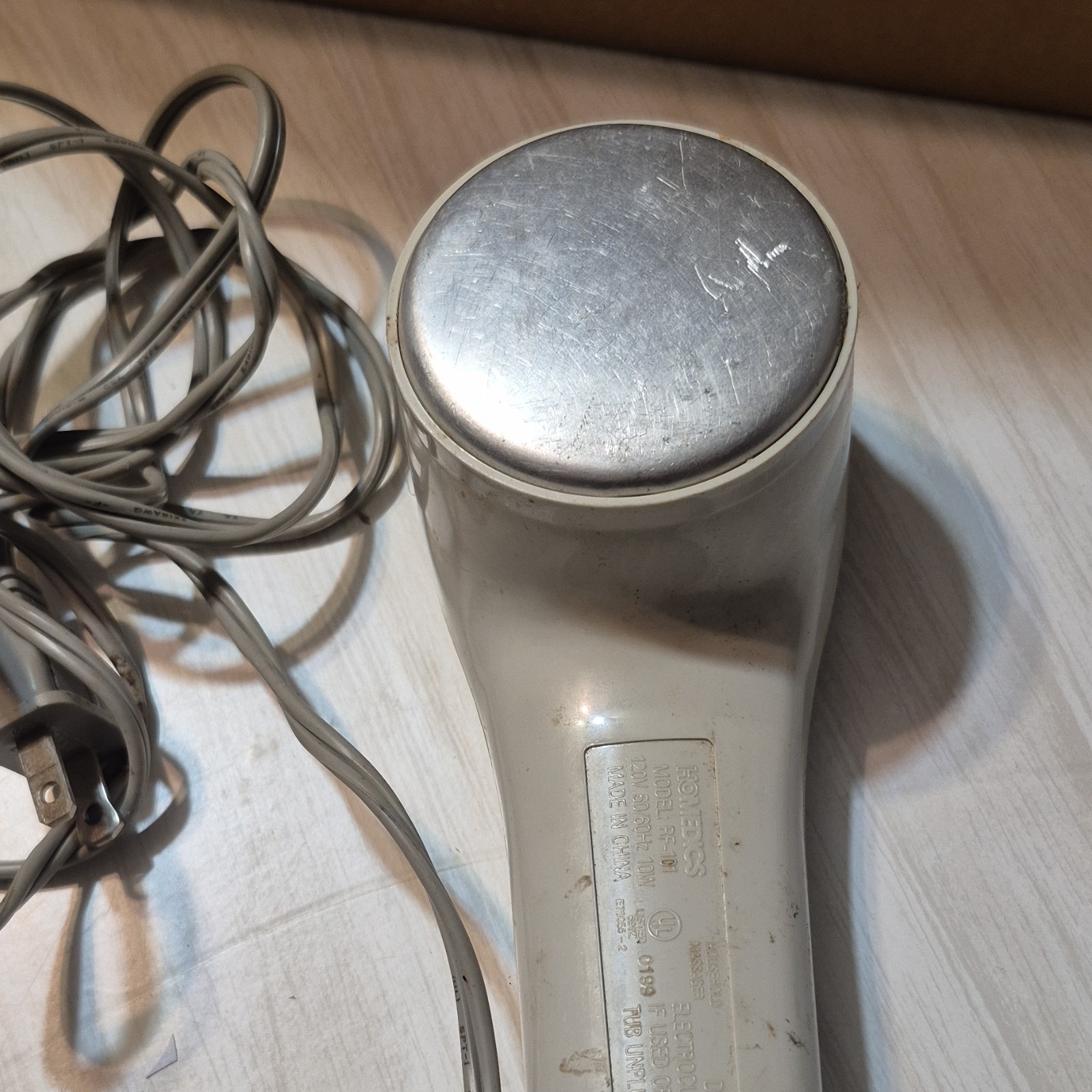 HoMedics Heat Wave HM-10 Heated Multispeed Corded Hand Massager White/Gray