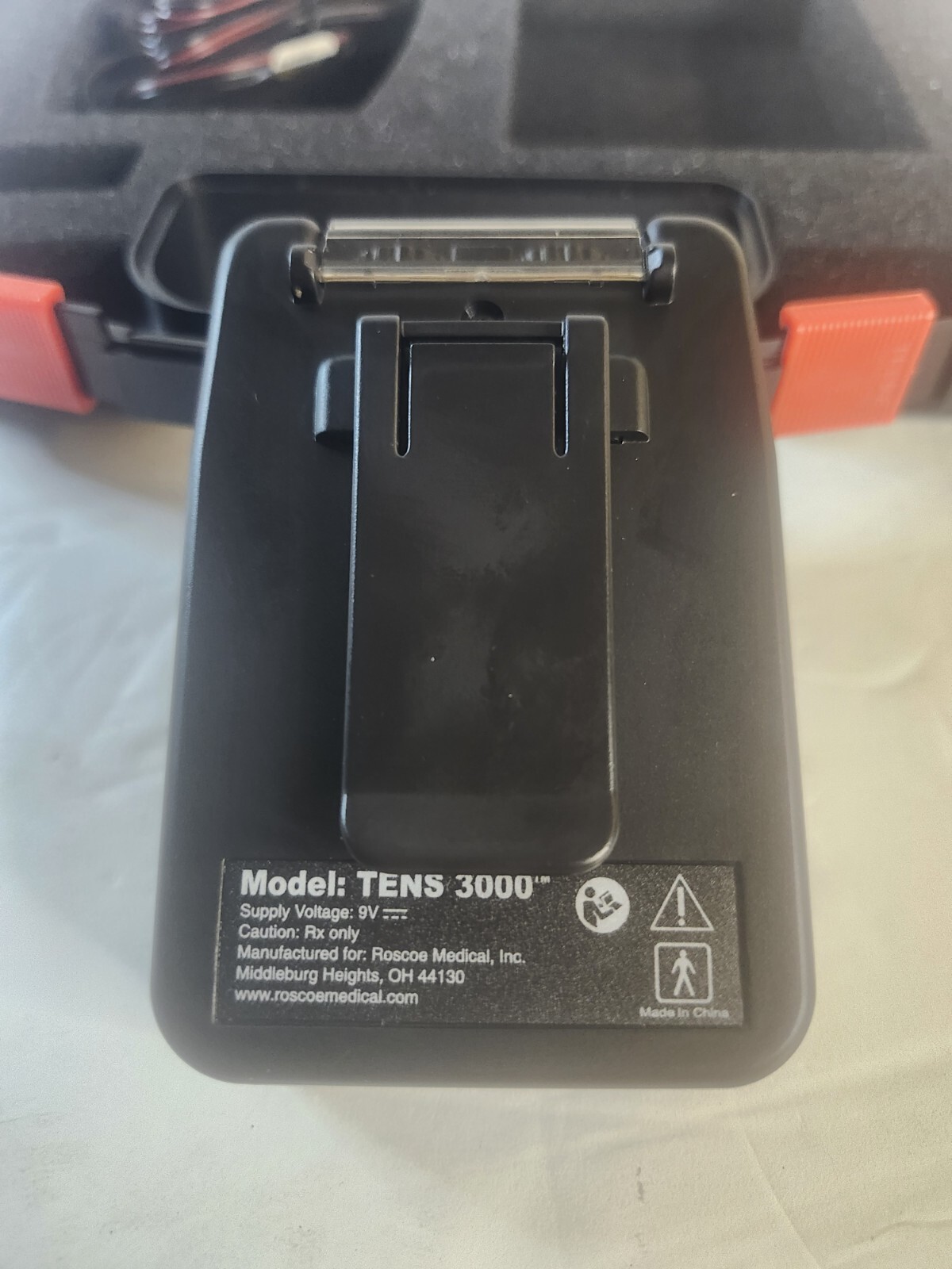TENS 3000 Transcutaneous Nerve Stimulation massage back, leg, and hip pain