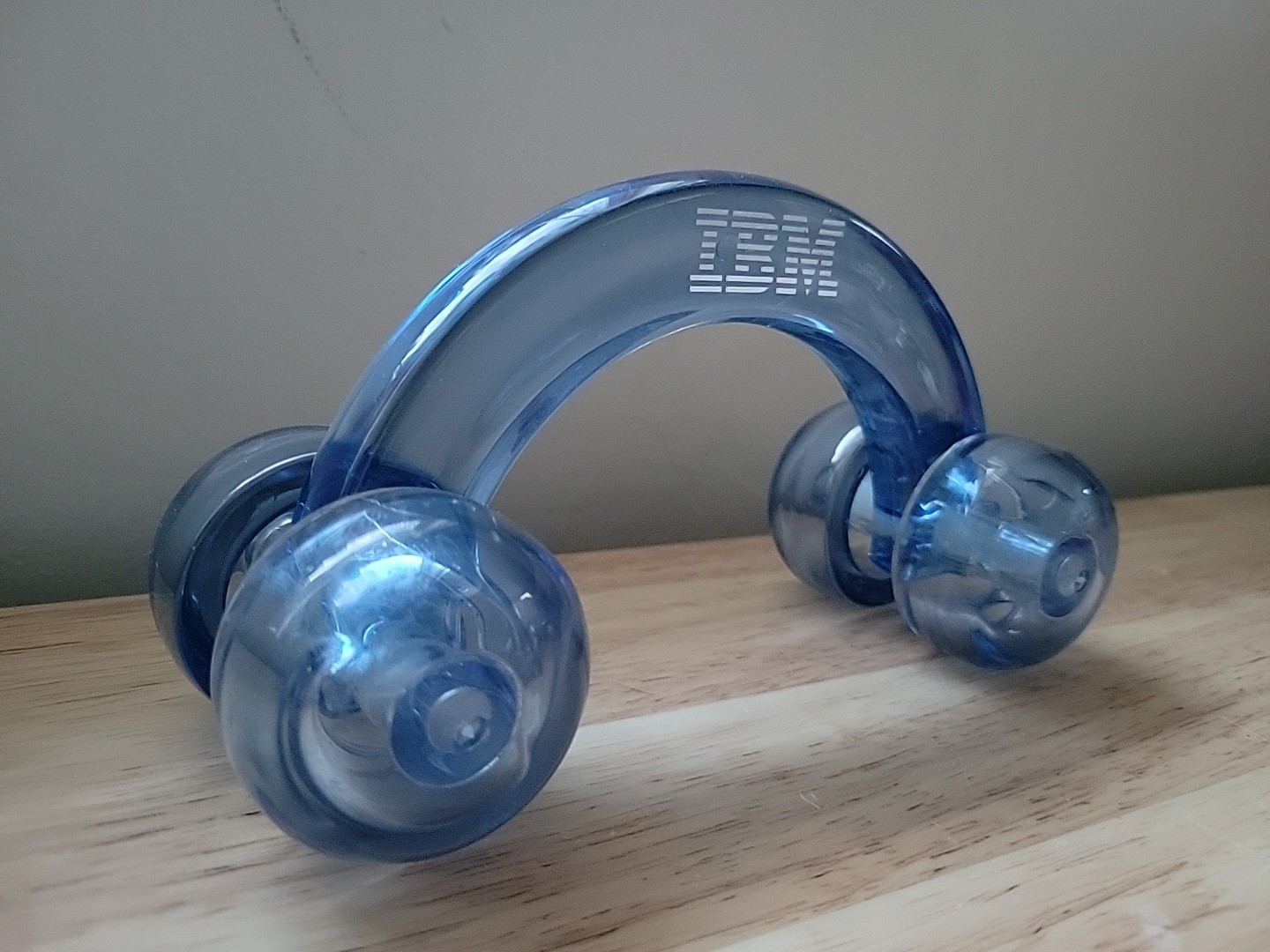Vintage IBM Back Massager Muscle Relaxer BLUE Clear