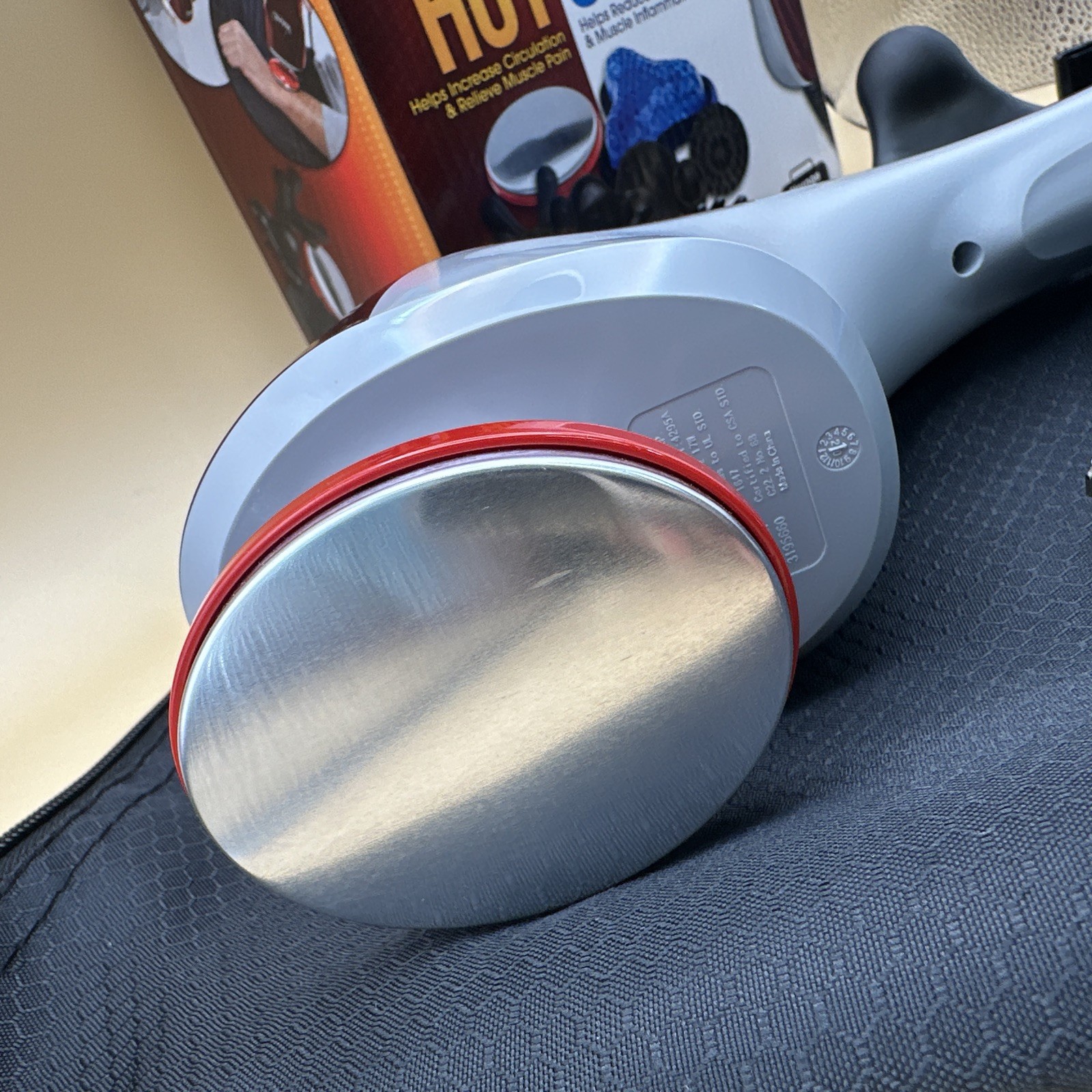 WAHL Hot & Cold Therapeutic Body Massager Model 4295-400 w/t Bag & 7 Attachments