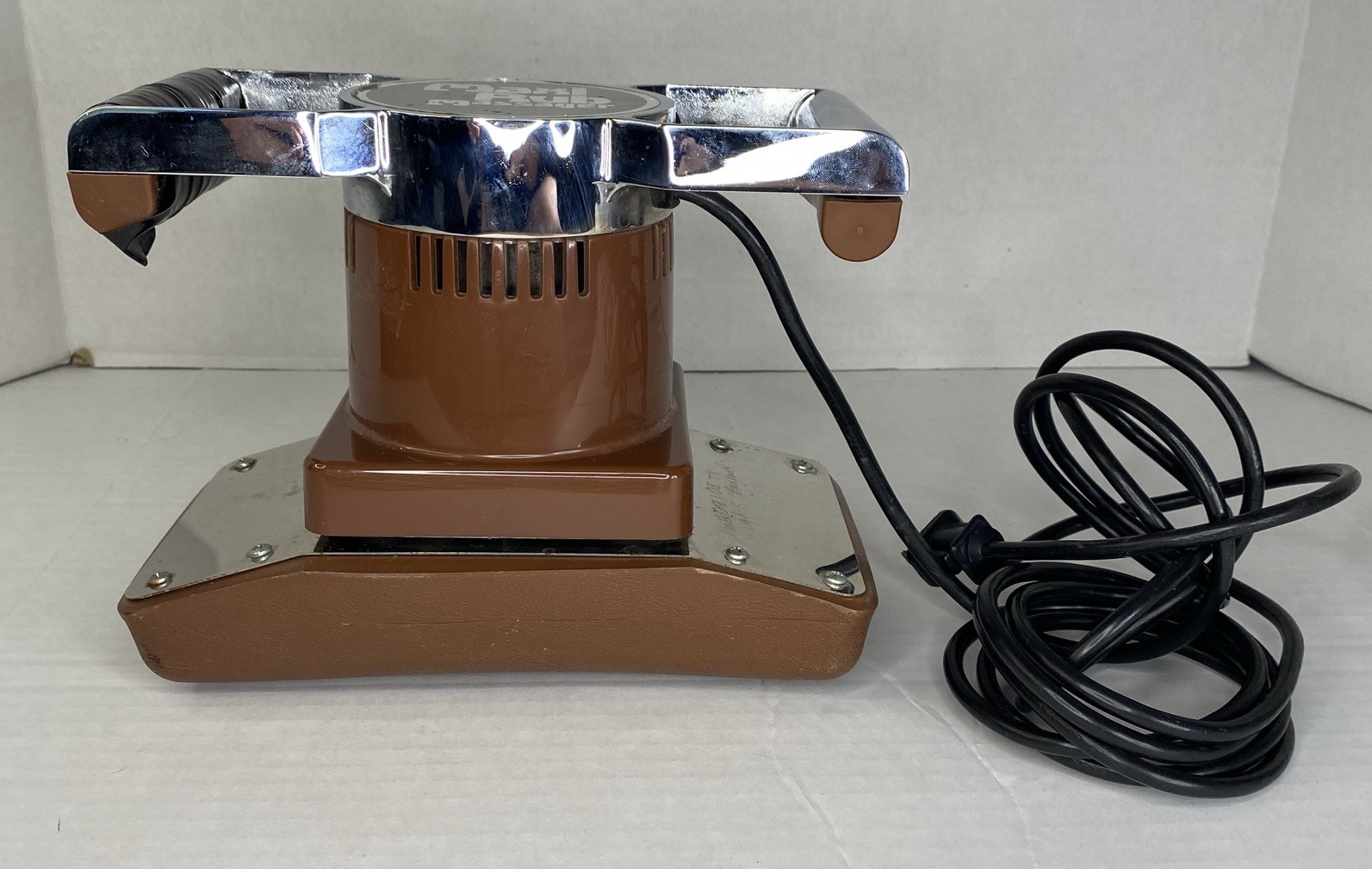 Vintage Maxi Rub Personal Body Massage Unit with Box And Manual MR2