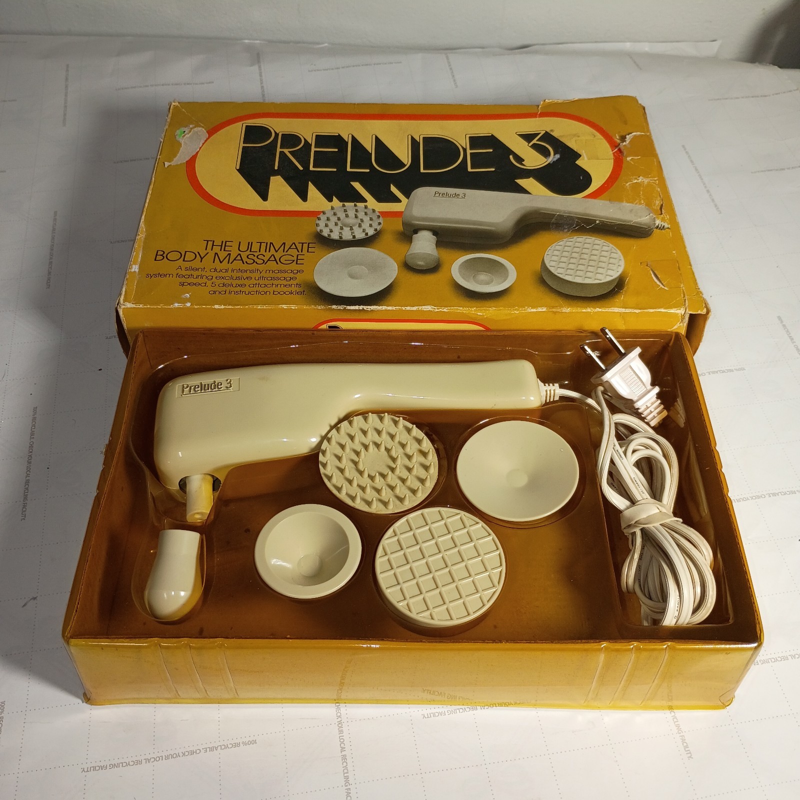 Windmere Prelude 3 Dual Speed Massager W/Original Box And Attachments Working