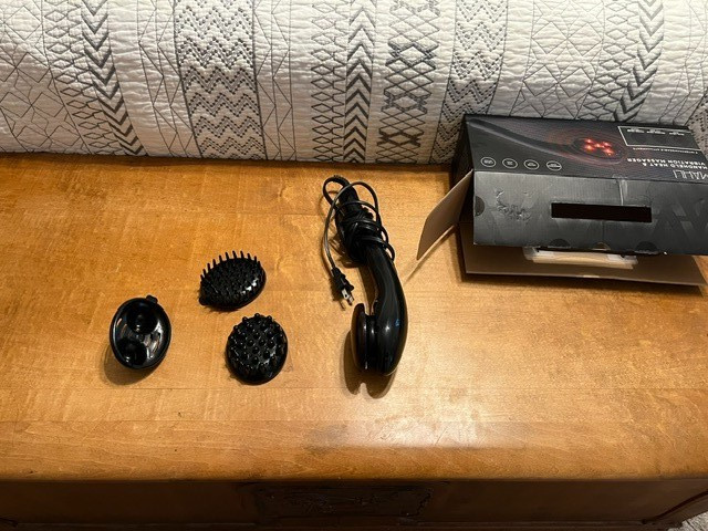 Mahli Handheld Heat & Vibration Massager
