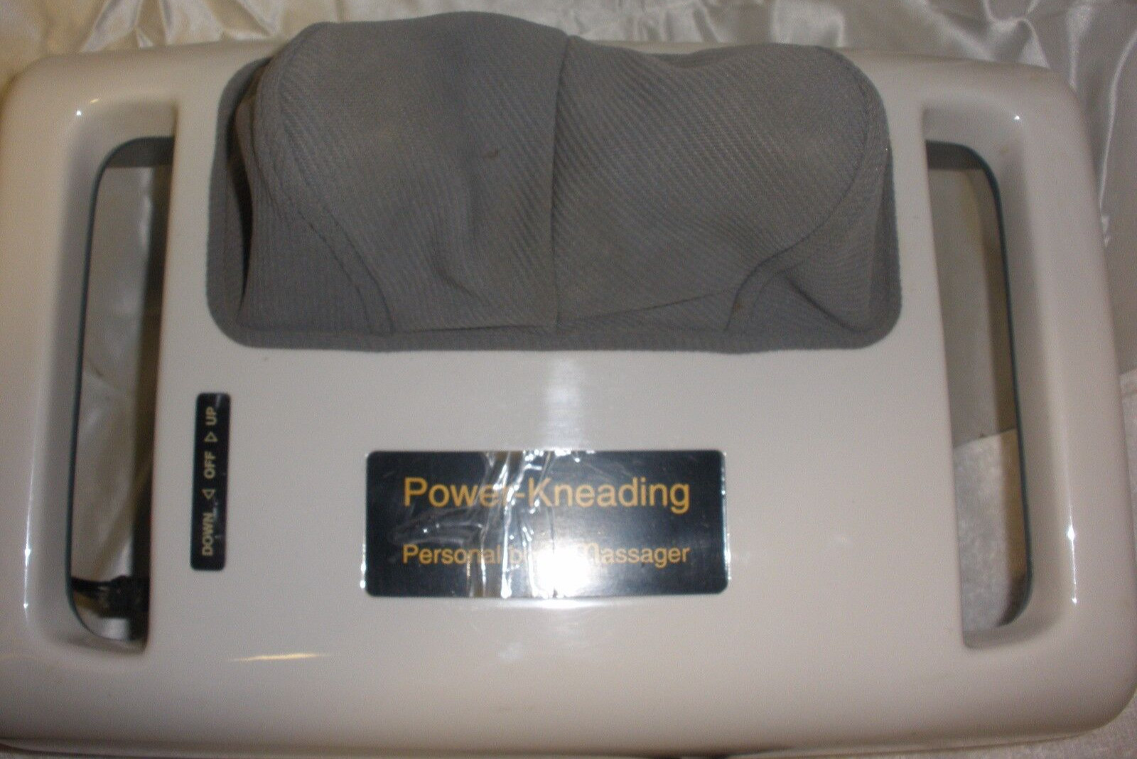 EASYTONER YS-600 PORTABLE SHIATSU KNEADING FINGERS MASSAGER Machine