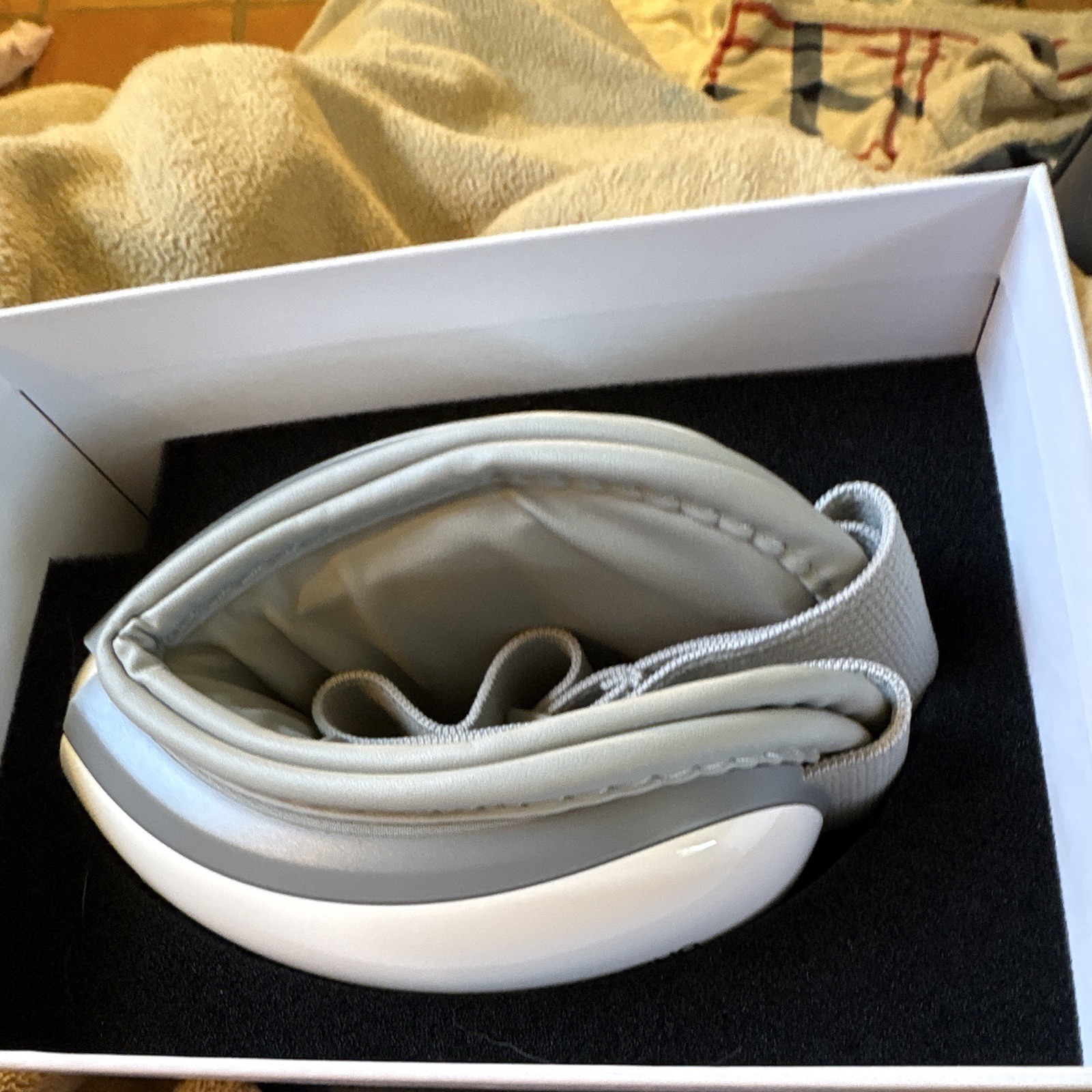 RENPHO Eyeris 1 Electric Eye Massager Bluetooth Heated Foldable White/Gray