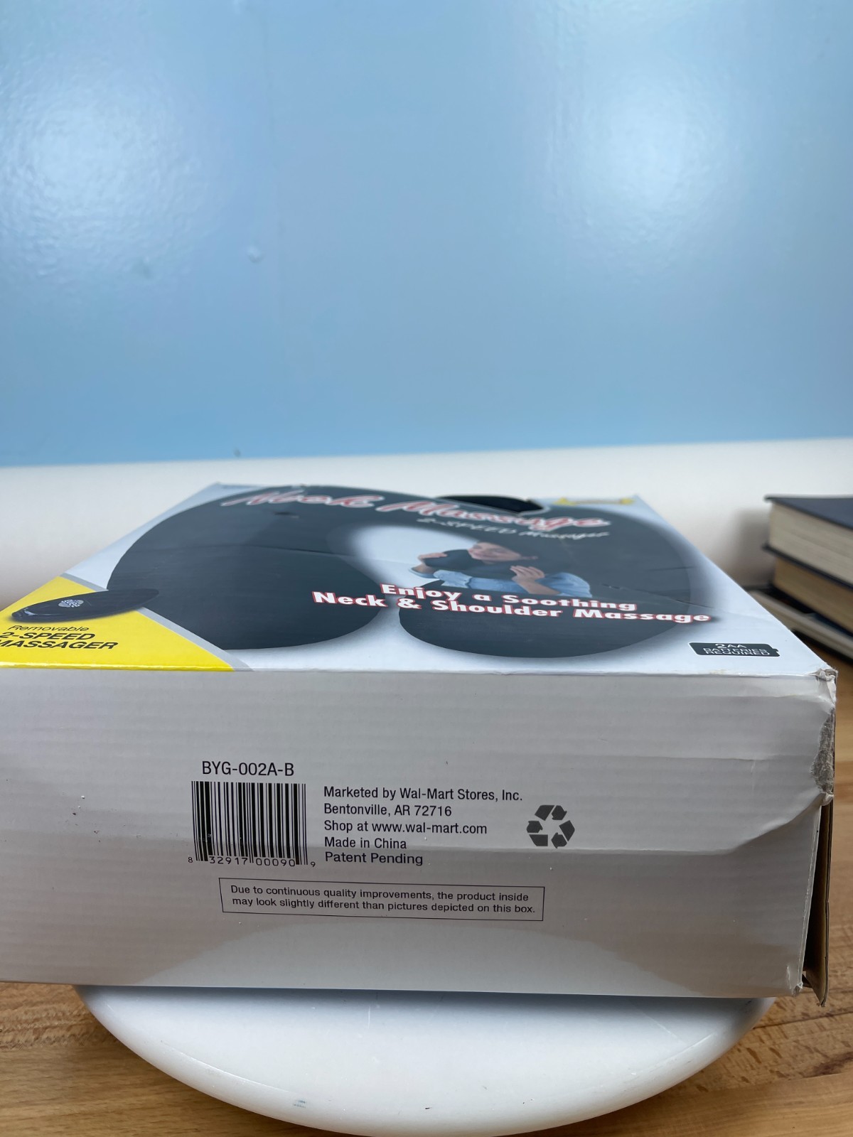 Guiee Neck Massage Pillow 2-Speed Massager Open Box Unused Relaxation Cushion