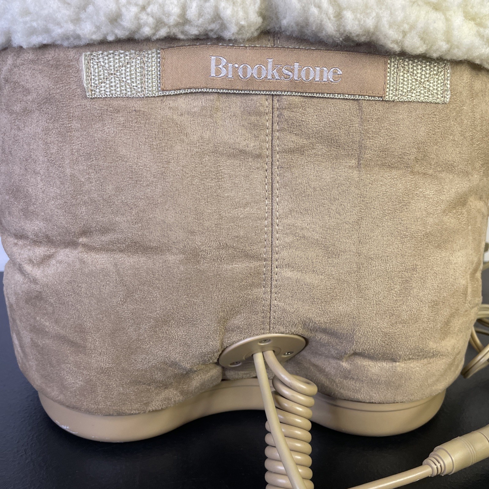 Brookstone Foot Vibrating Massager & Warmer Heated Soft Boot Shoes BST-003A 1999