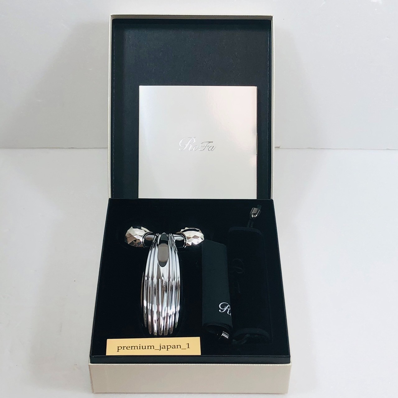 ReFa CARAT RAY RF-PC2019B MTG Platinum Beauty Facial Roller Handy Device Japan