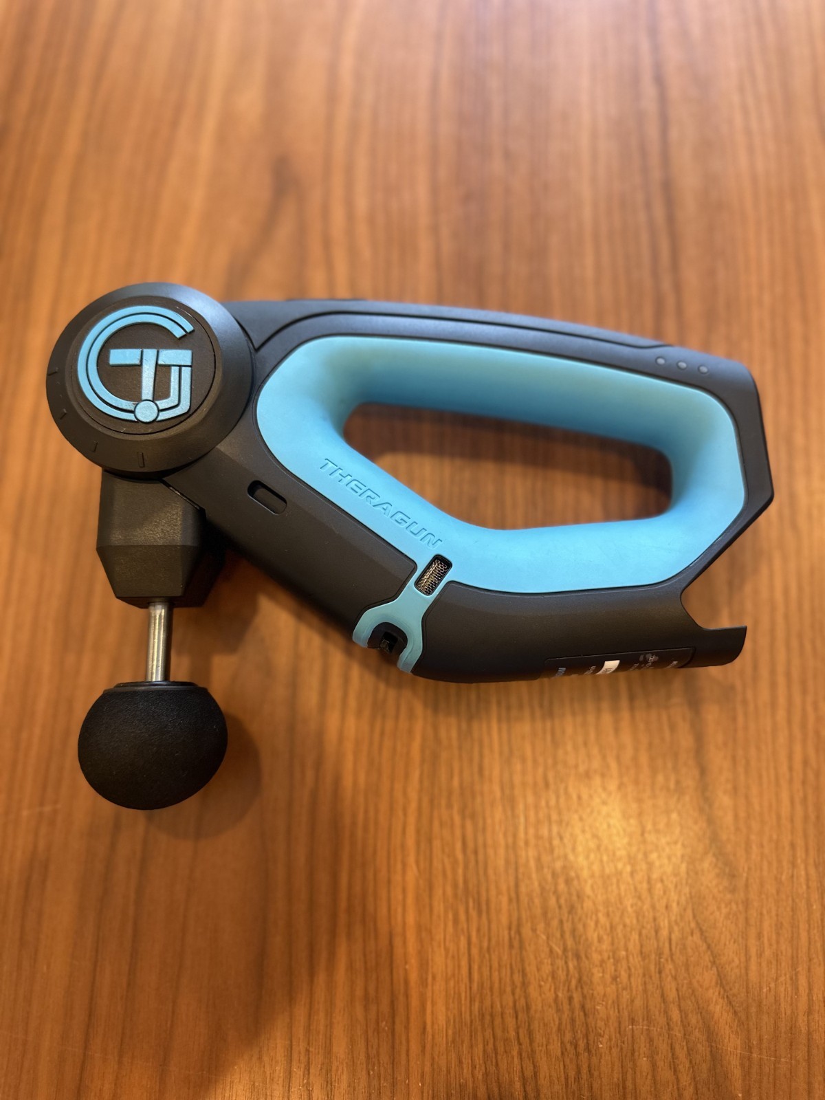 Theragun G2PRO Percussive Massage Gun – Complete Set w/ 2 Batteries (1 Working)