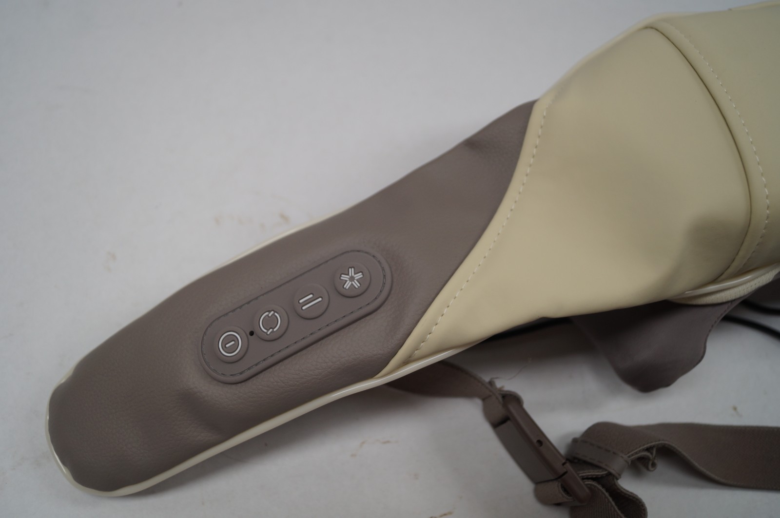BrookStone Trapezius Shiatsu Massager Cordless Rechargeable WORKS VERY GOOD F151