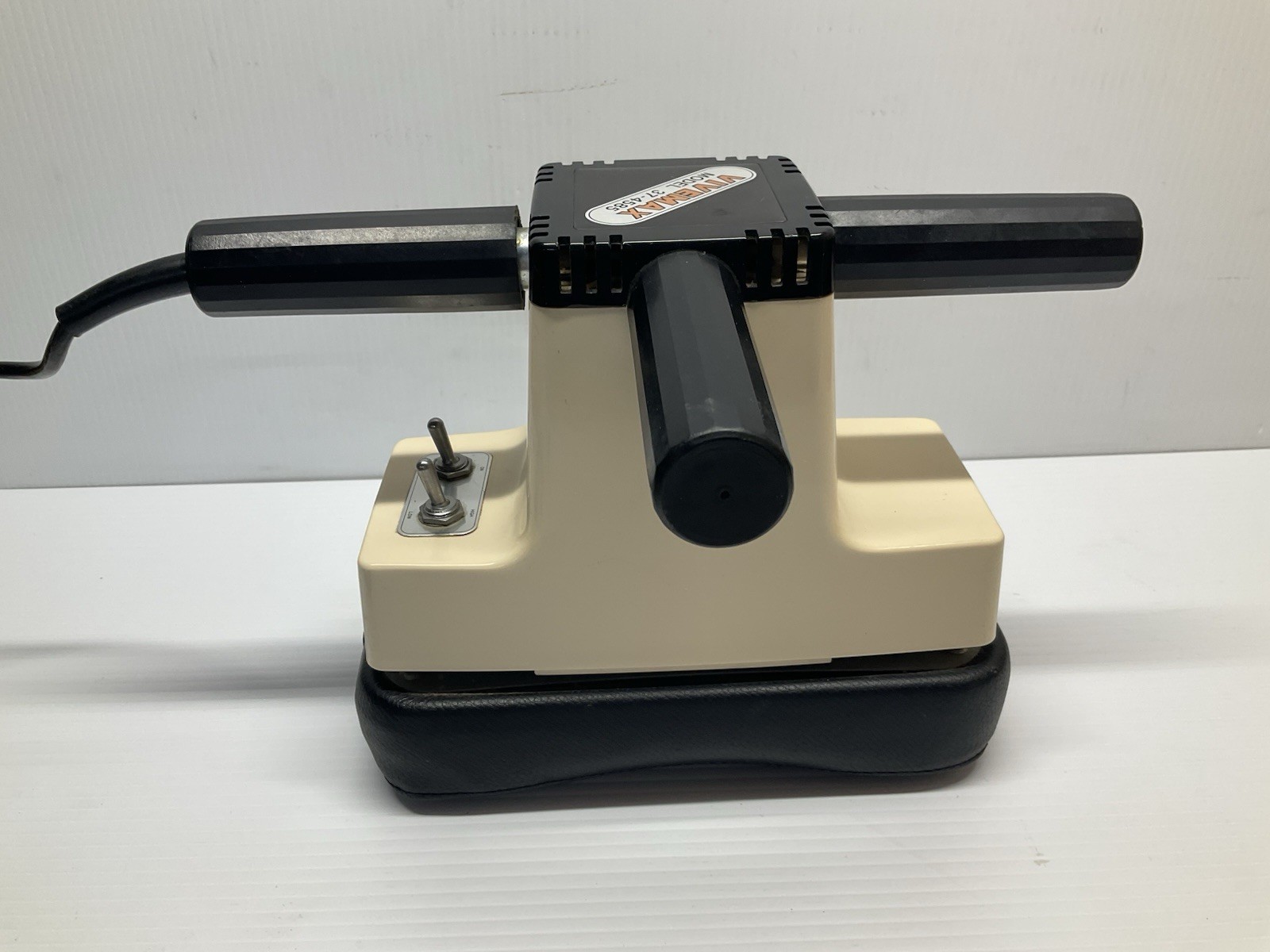 VIVEMAX Massager Full Body Legs Model 37-4585 Tested – One Arm Broken