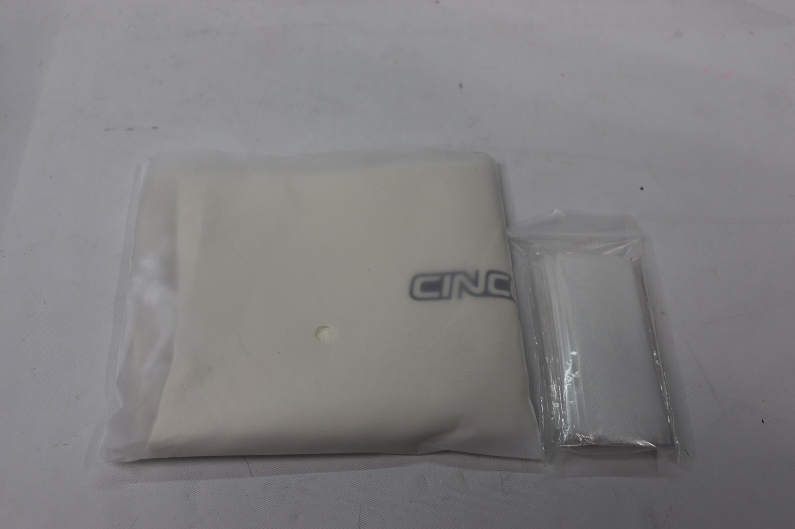 Cincom CM-026H Rechargeable Cordless Hand Massager/Compression White, Open Box