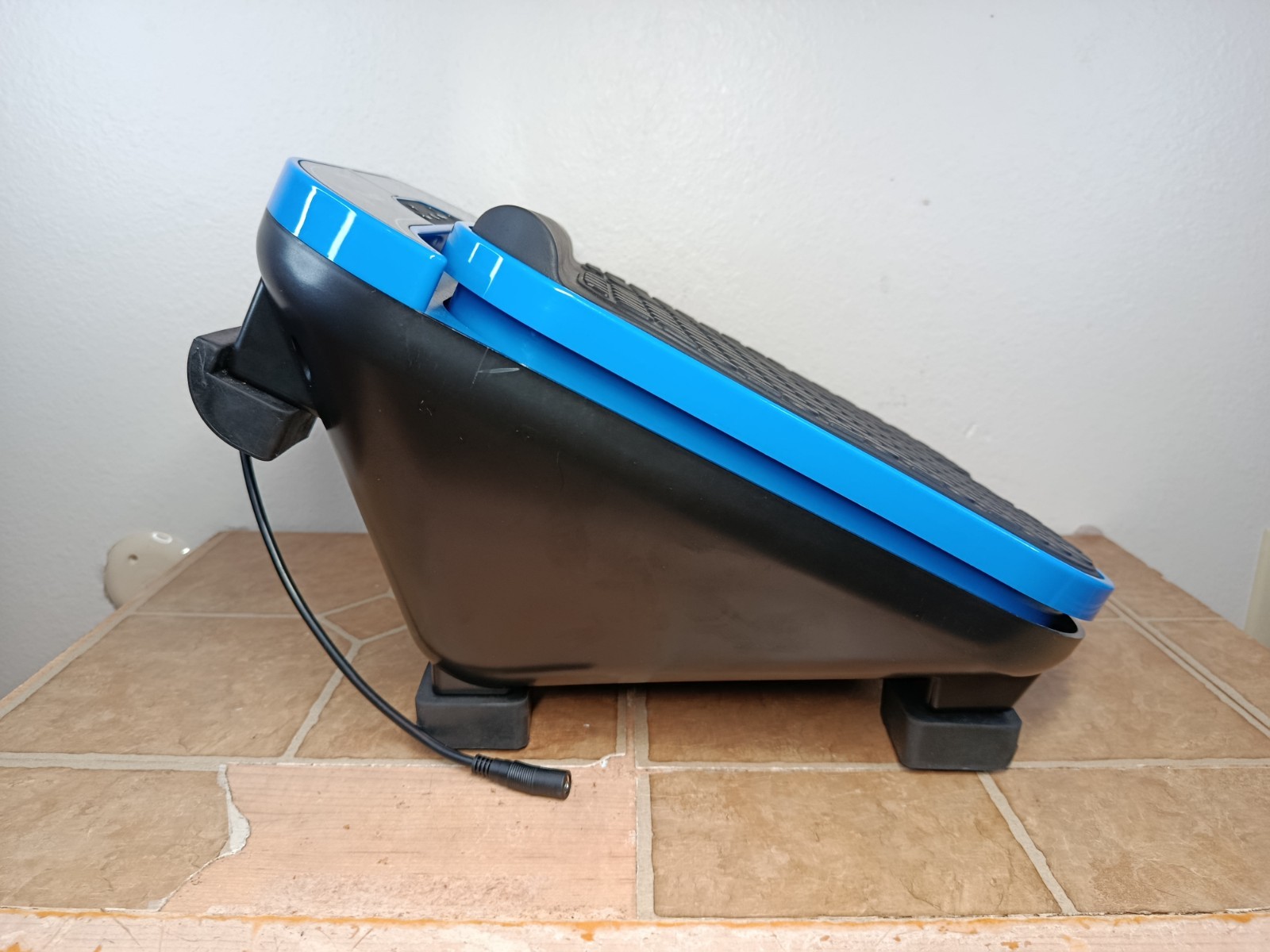 LifePro VibraCare (LP-VBRCAR-BLU) Electric Foot & Leg Massager