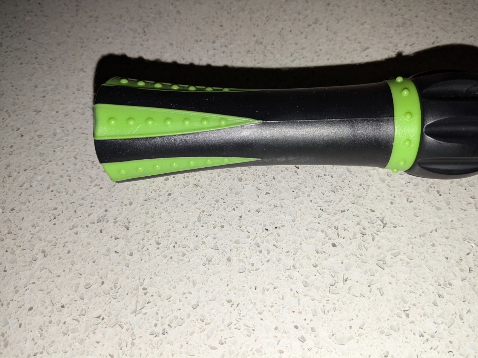 Unbranded 17 1/4″ Long x 1 1/2″ Round Muscle Roller Stick for Athletes