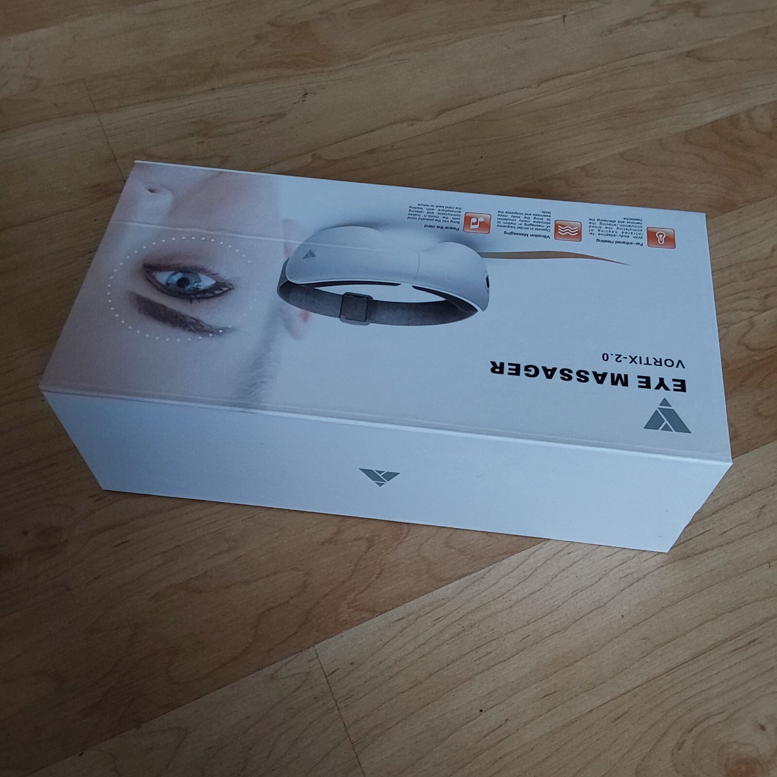 Vortix- 2.0 Eye Massager Vibration Heat calming music Open Box charging cord