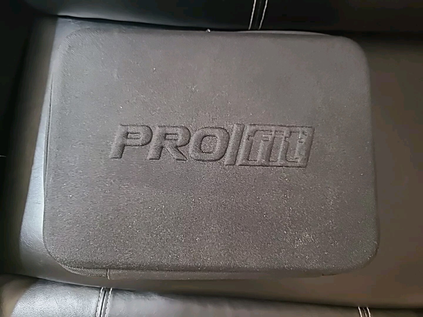PROFIT Percussion Muscle Massager 6 Speeds 4 Heads With Carrying Case