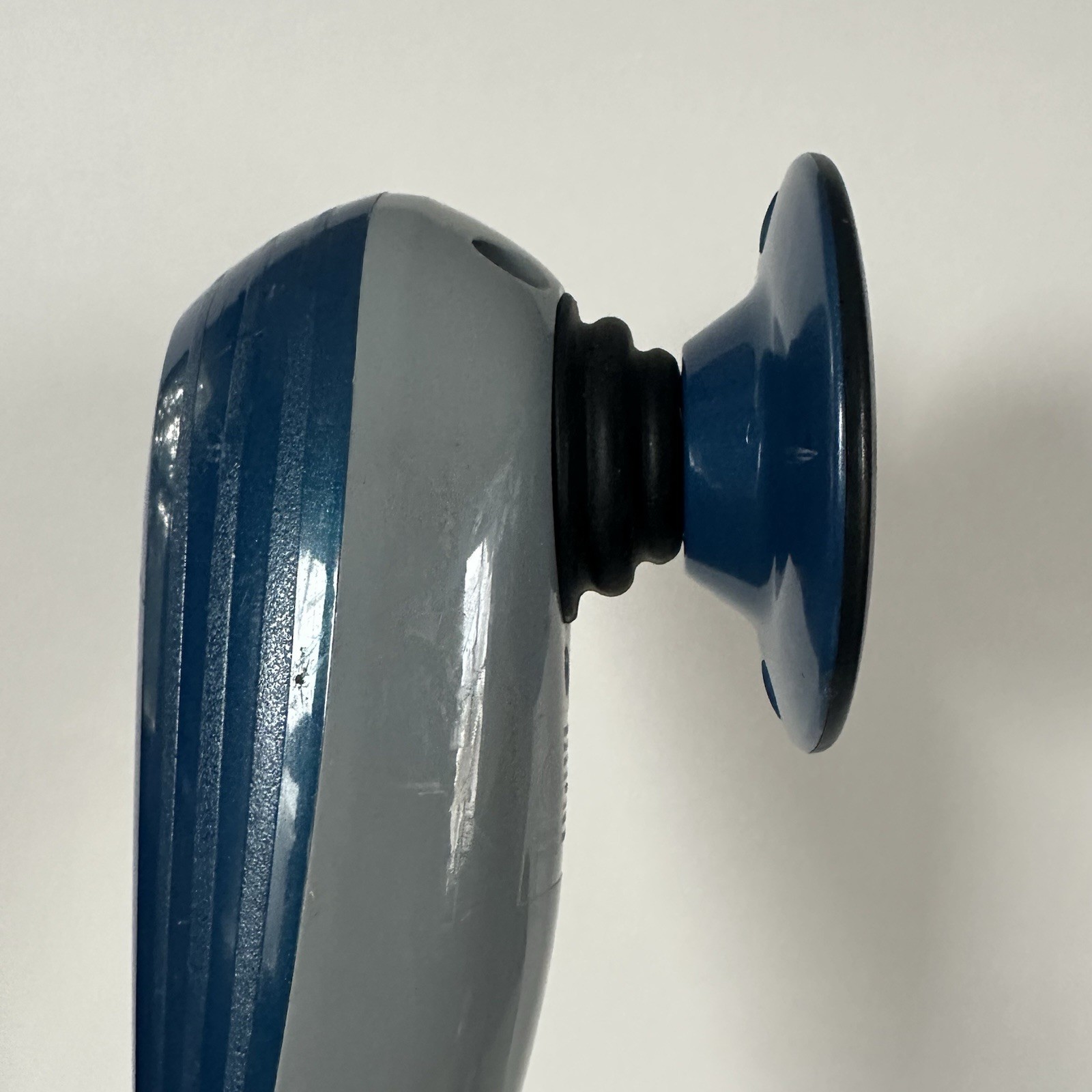 Wahl Handheld Corded Percussion Massager for Deep Tissue Therapy W 2 Attachments