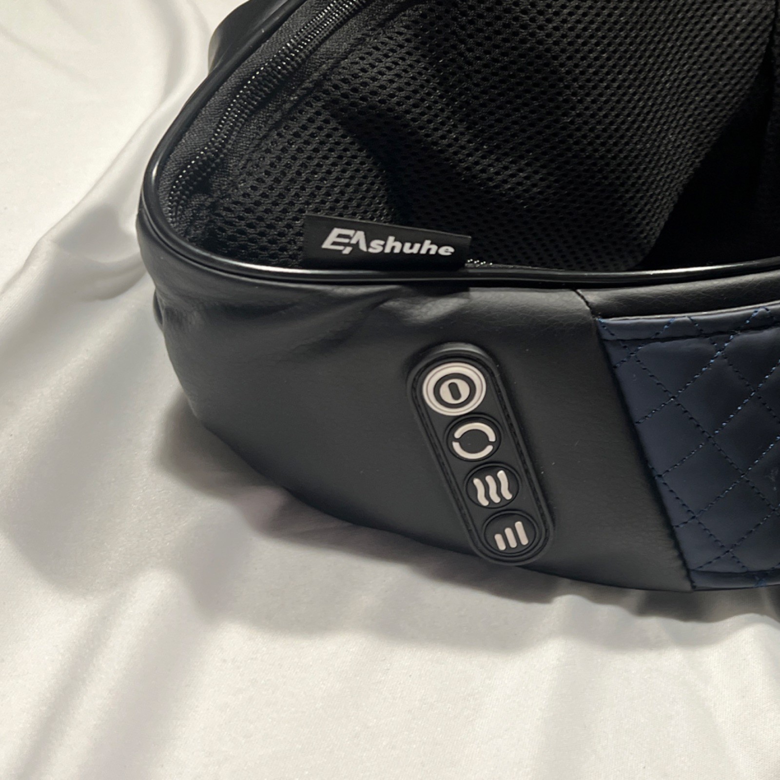 Eashuhe Heated Leather Neck & Shoulder Massager Black Blue Corded Electric