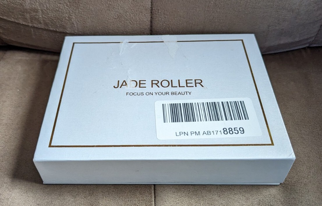 New Green Jade Roller/ Guasha Stone Massager, Relaxing Anti-aging Massager