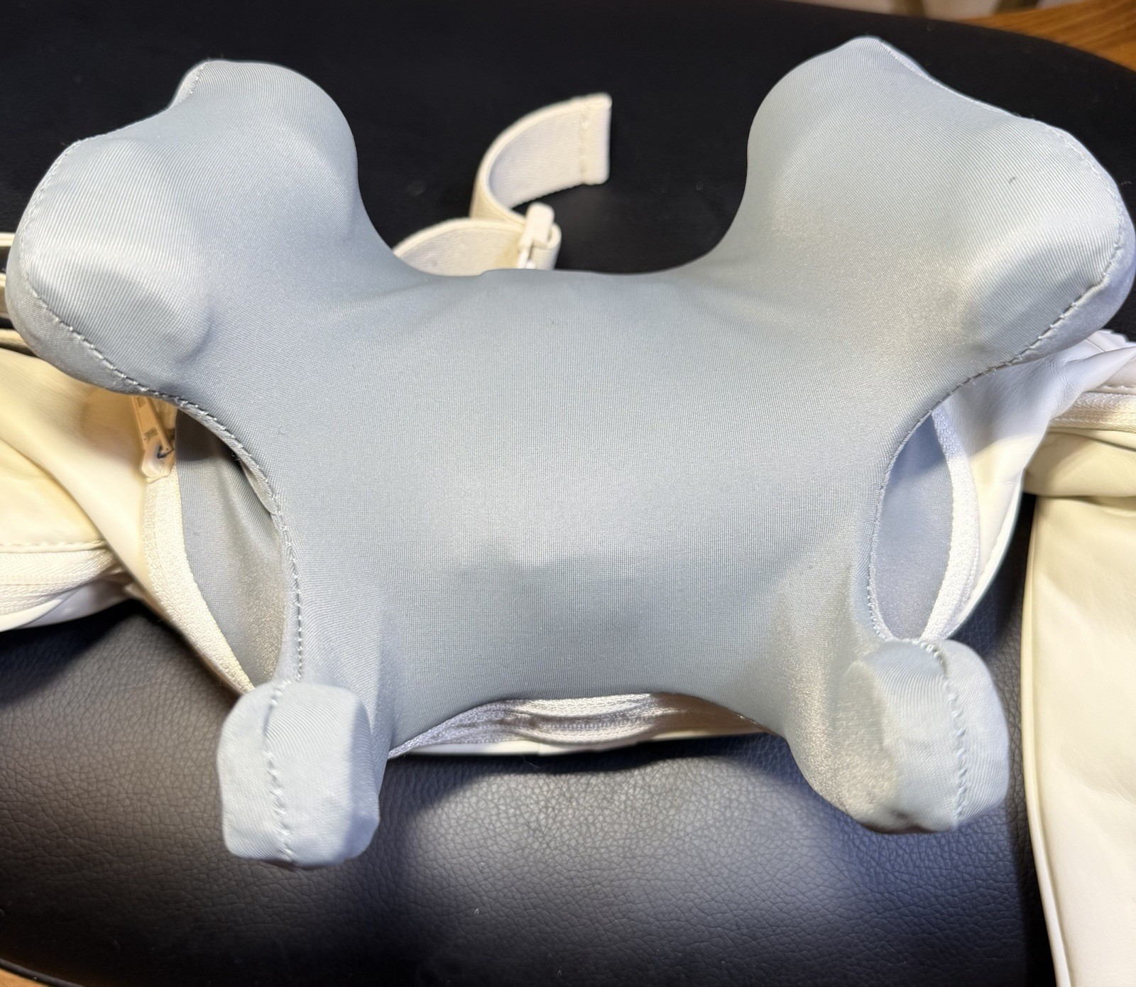 HEALTHMATE Kneading Shoulder and Neck Massager for Pain Relief Pre-owned