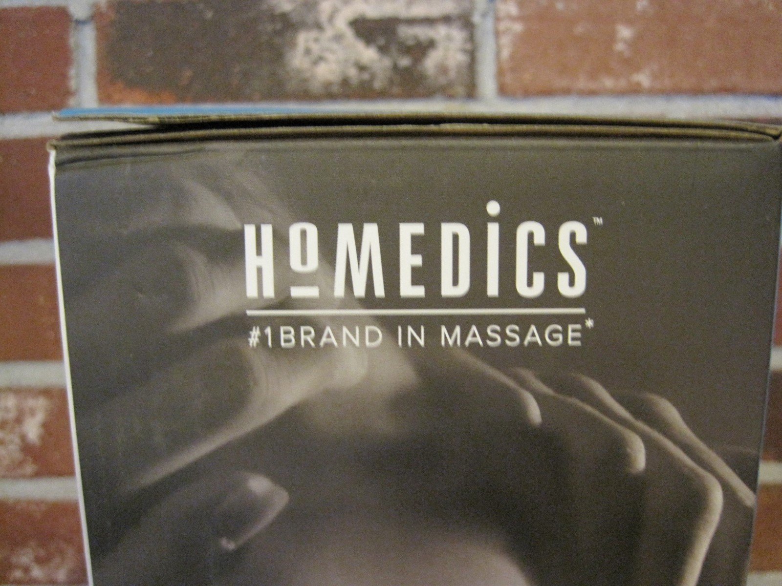 HOMEDICS VIBRATION NECK MASSAGER WITH HEAT—-NEW IN BOX
