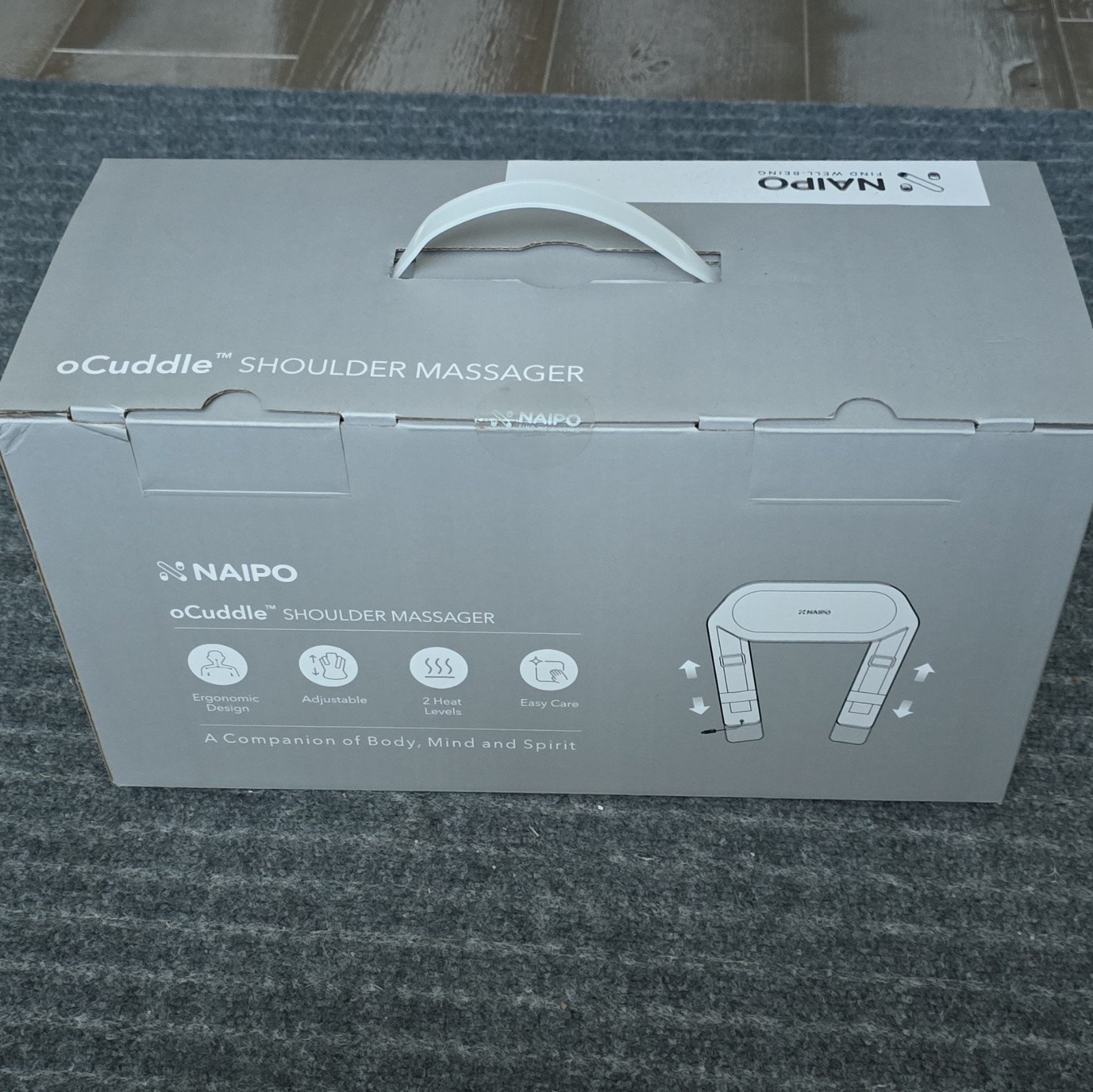 Naipo oCuddle Shoulder Massager with Heat