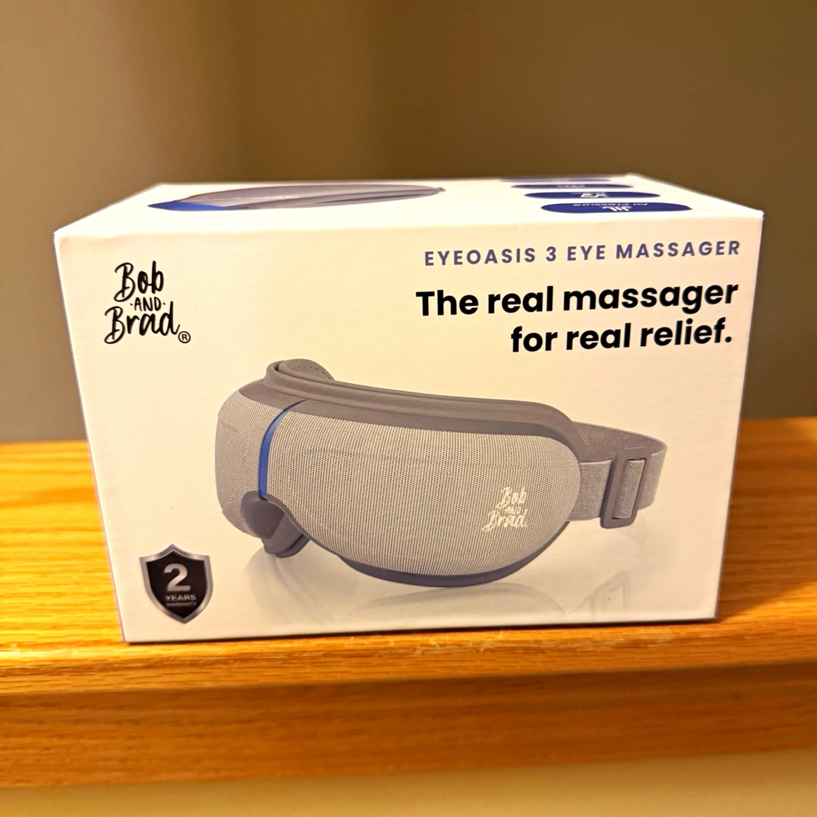 Bob and Brad EyeOasis 3 Eye Massager Heat/Cooling Air Compression Gray