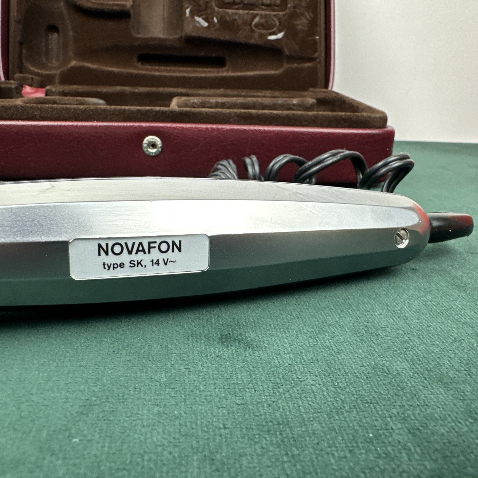 Novafon Type SK 14V Vibration Massager With Case Germany Tested Working
